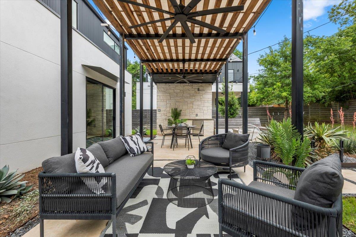 301 Woodward St # B, Austin, TX 78704