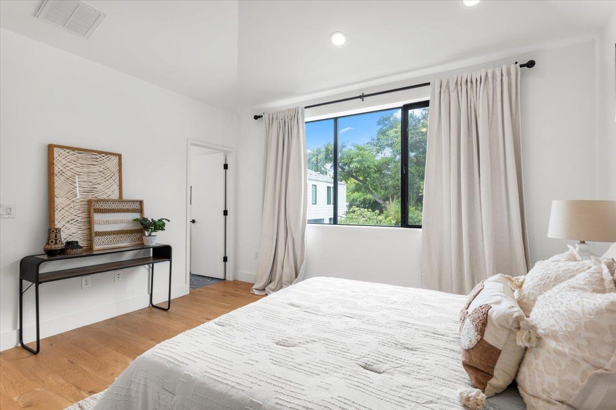 301 Woodward St # B, Austin, TX 78704