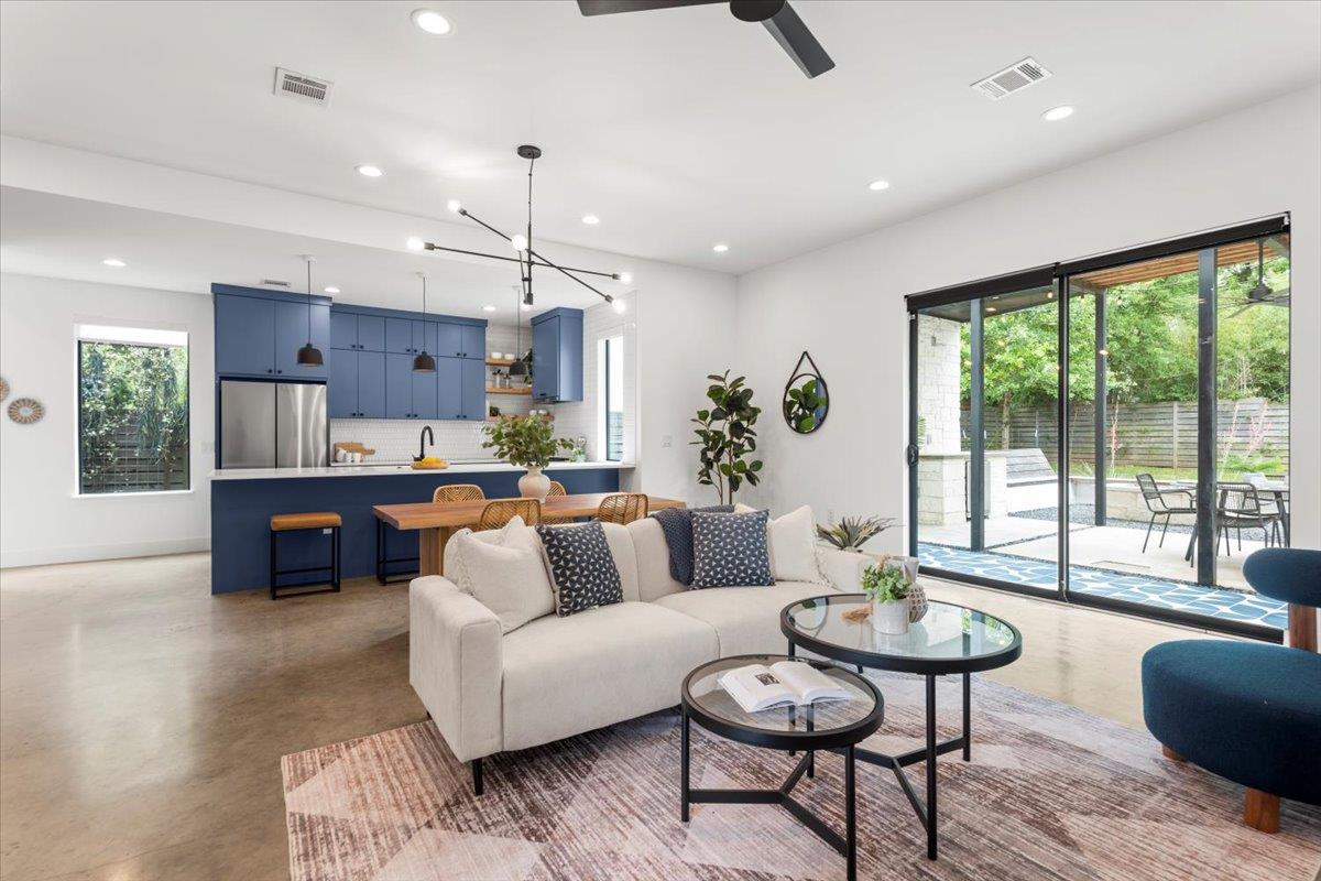 301 Woodward St # B, Austin, TX 78704