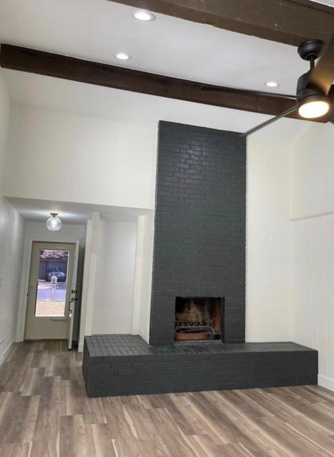 909 Cripple Creek Dr, Austin, TX 78758