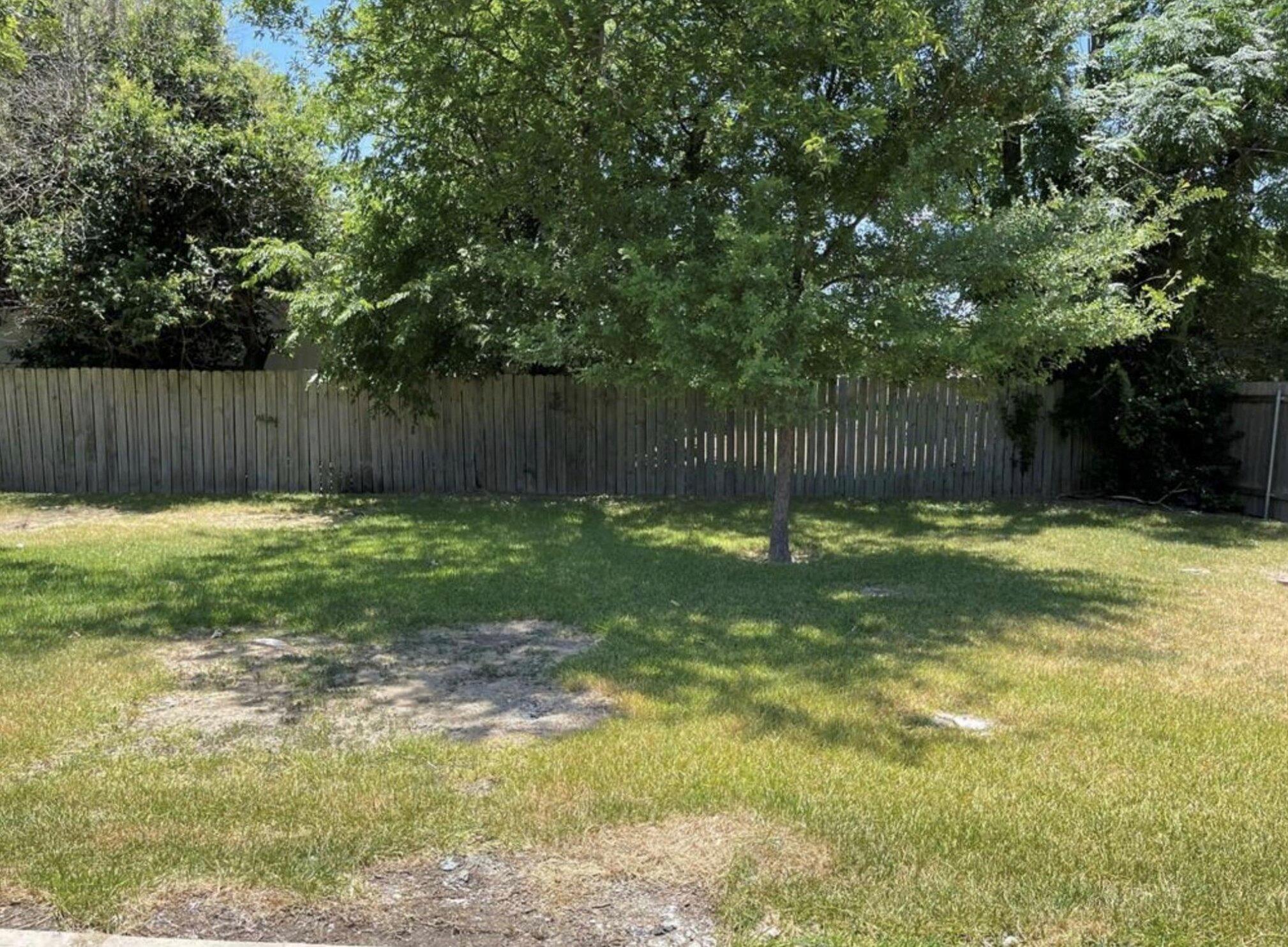 909 Cripple Creek Dr, Austin, TX 78758