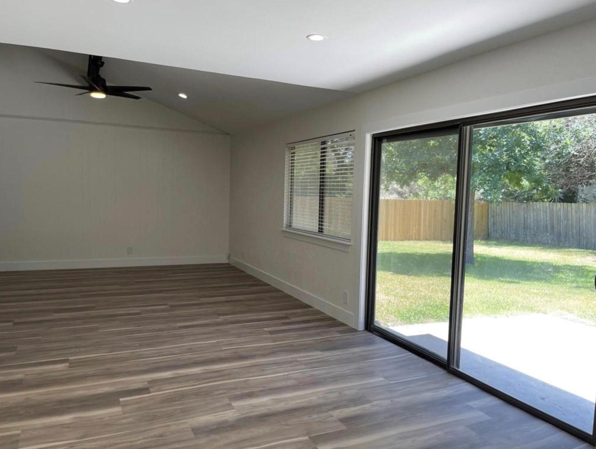 909 Cripple Creek Dr, Austin, TX 78758