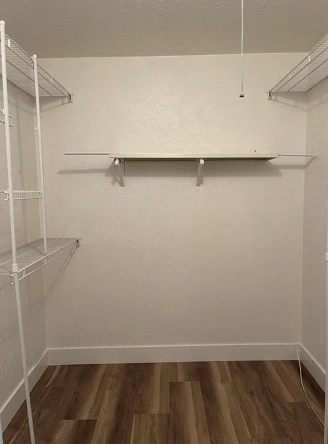 909 Cripple Creek Dr, Austin, TX 78758