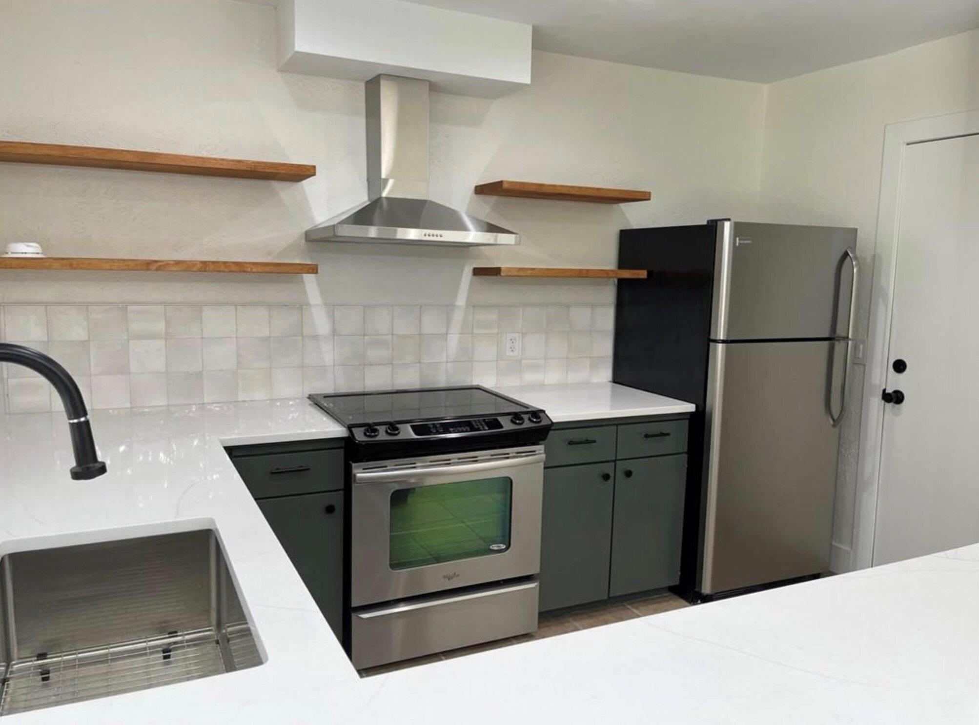 909 Cripple Creek Dr, Austin, TX 78758