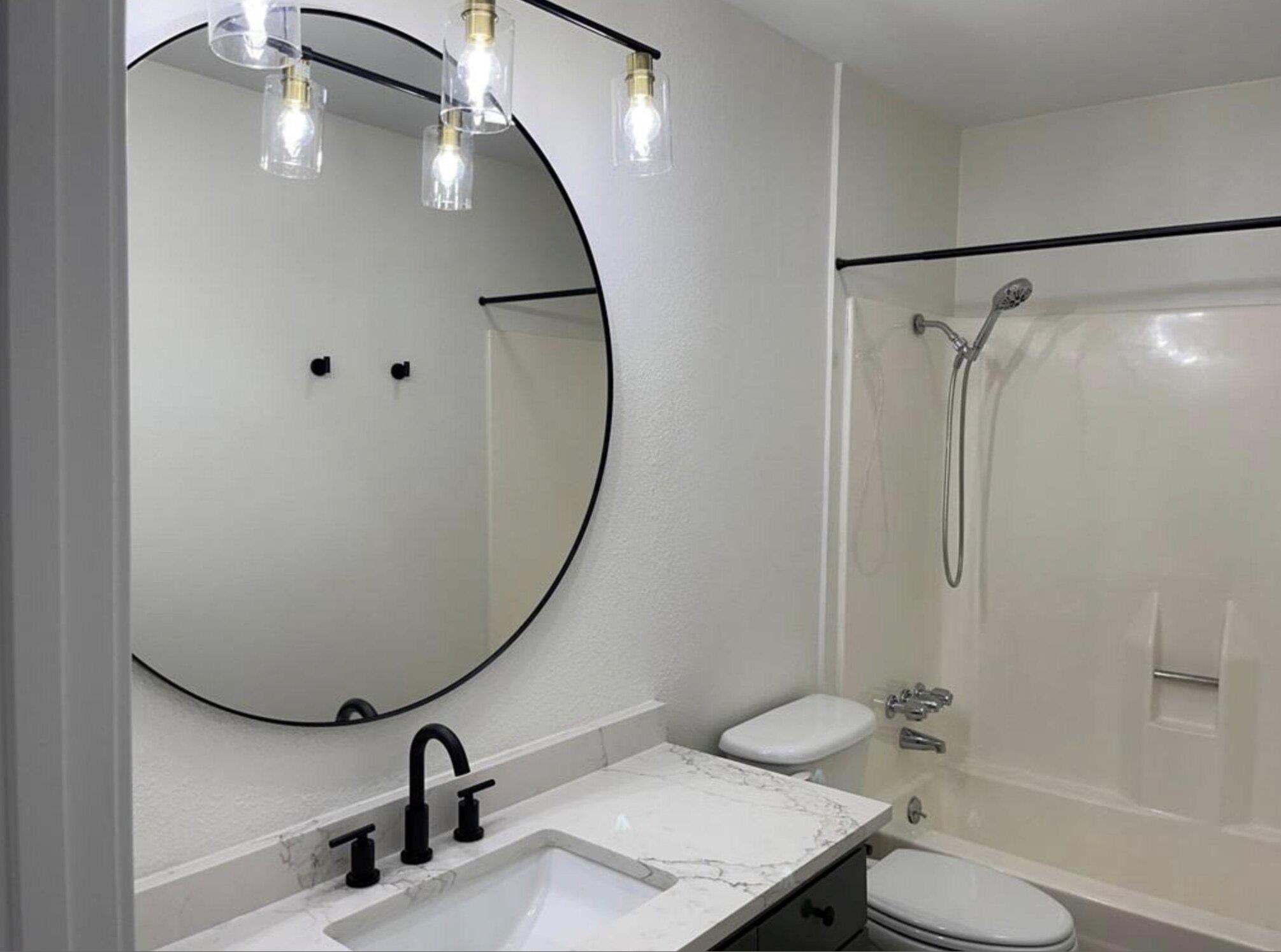 909 Cripple Creek Dr, Austin, TX 78758