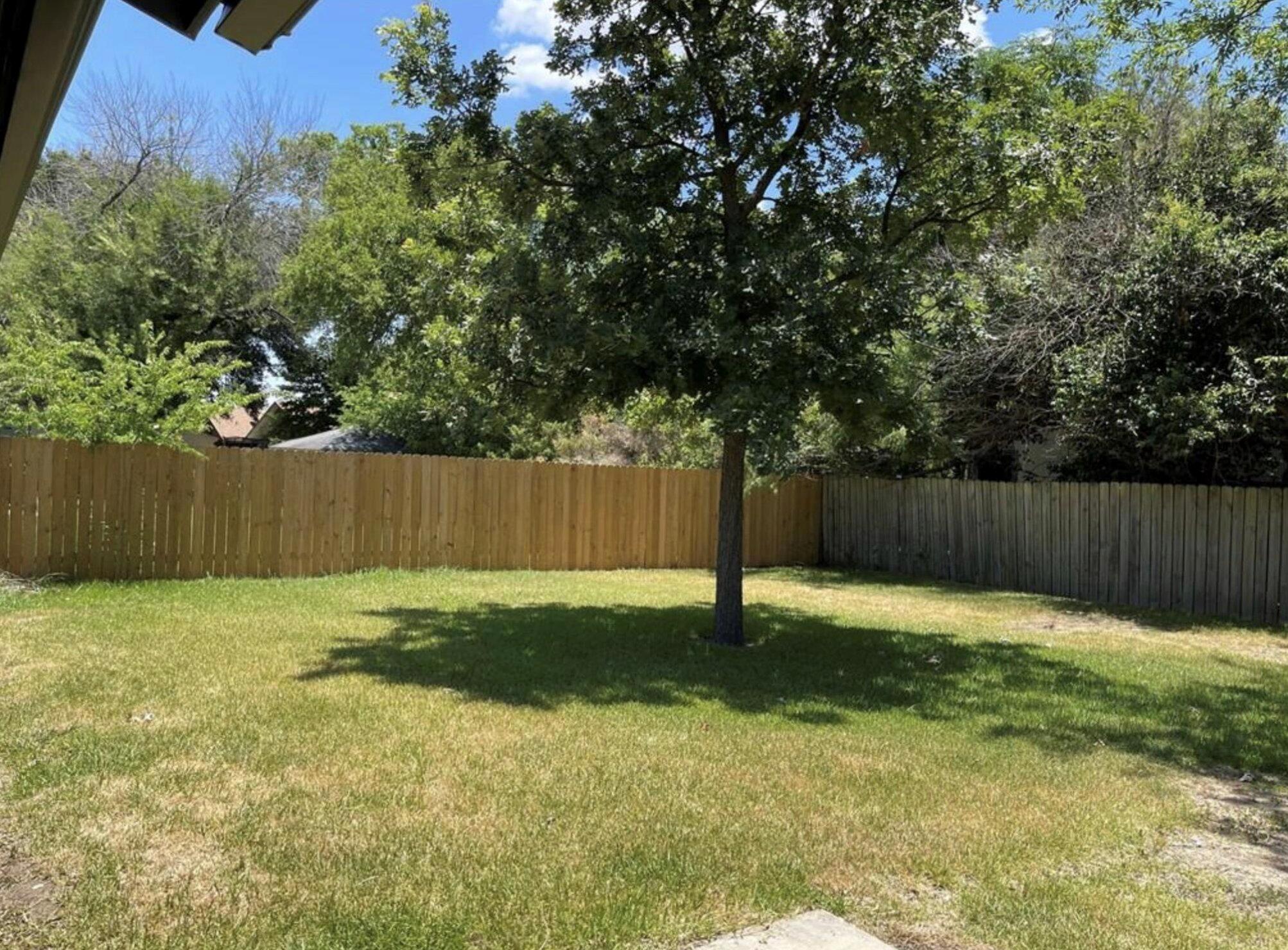 909 Cripple Creek Dr, Austin, TX 78758