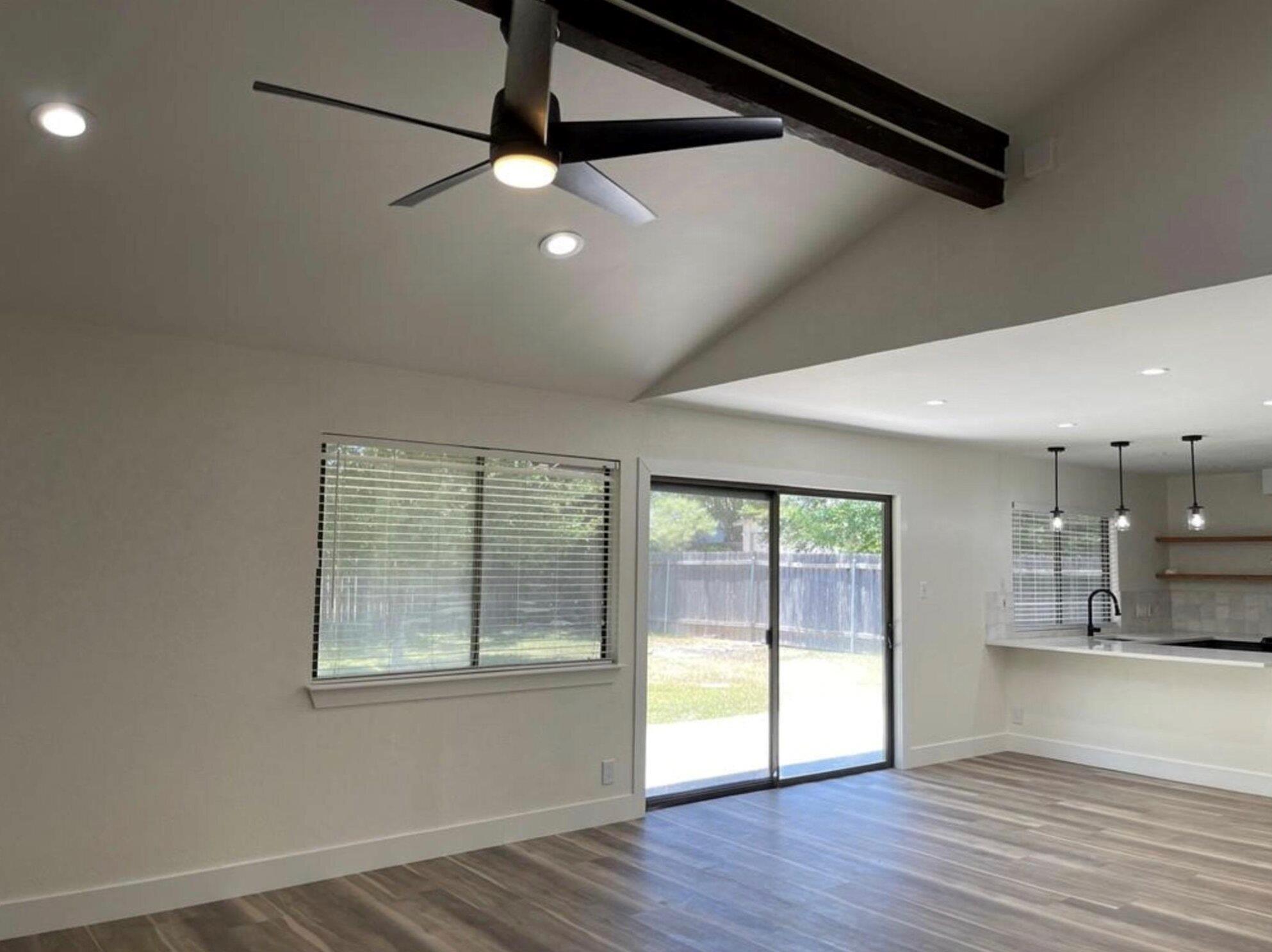 909 Cripple Creek Dr, Austin, TX 78758