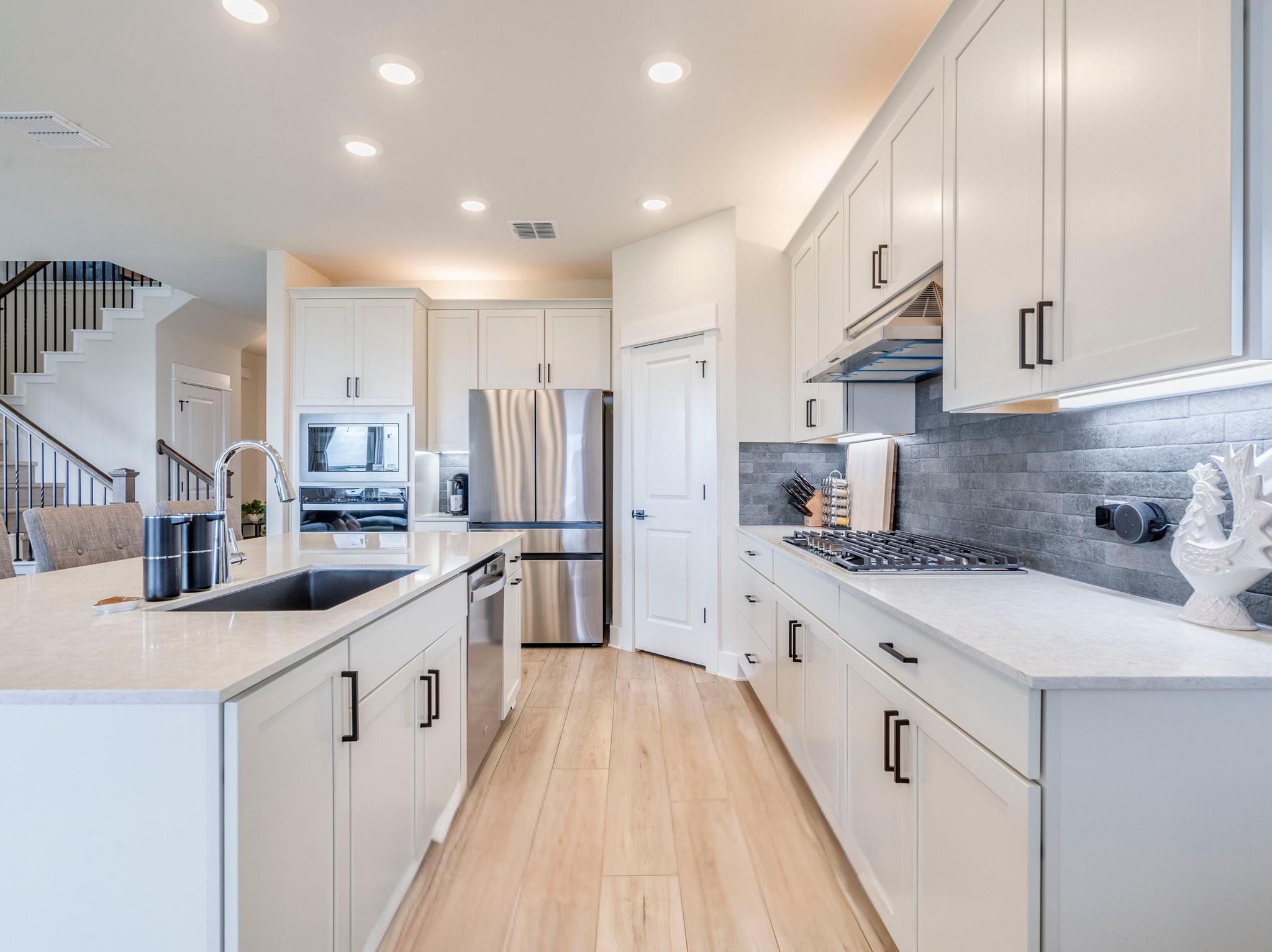 297 Tree Nut Loop, Buda, TX 78610