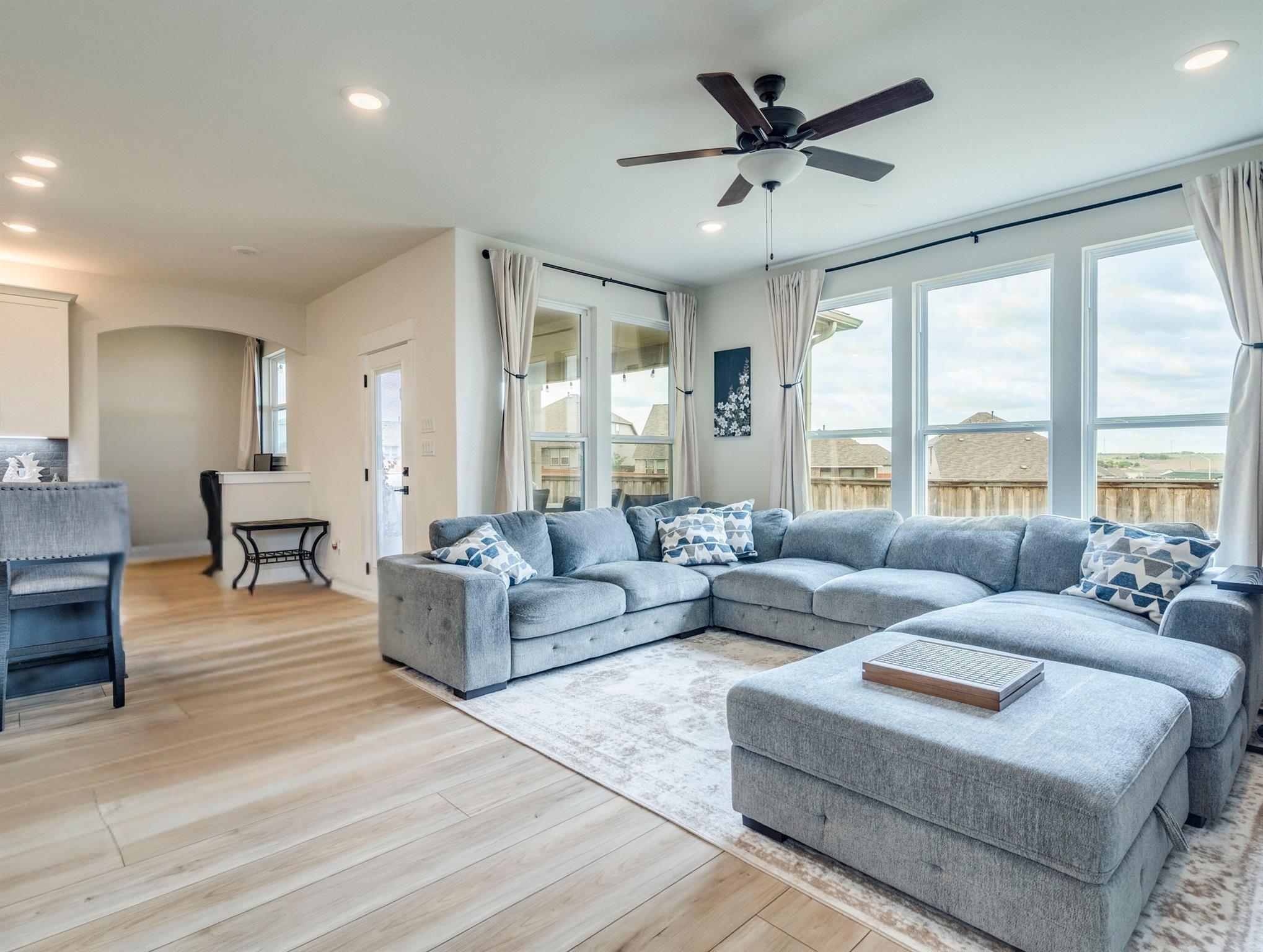 297 Tree Nut Loop, Buda, TX 78610