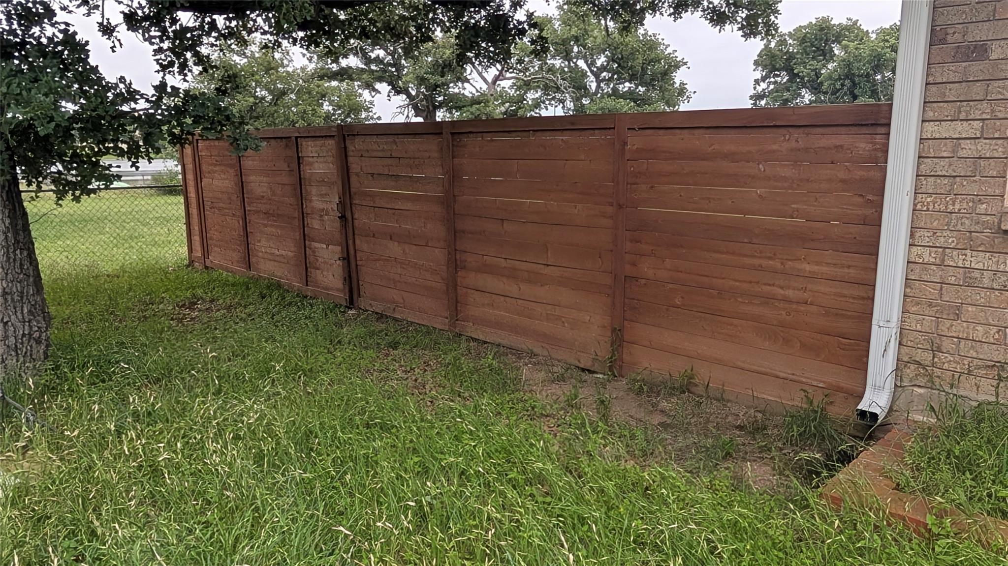 114 Agarita Dr, Burnet, TX 78611