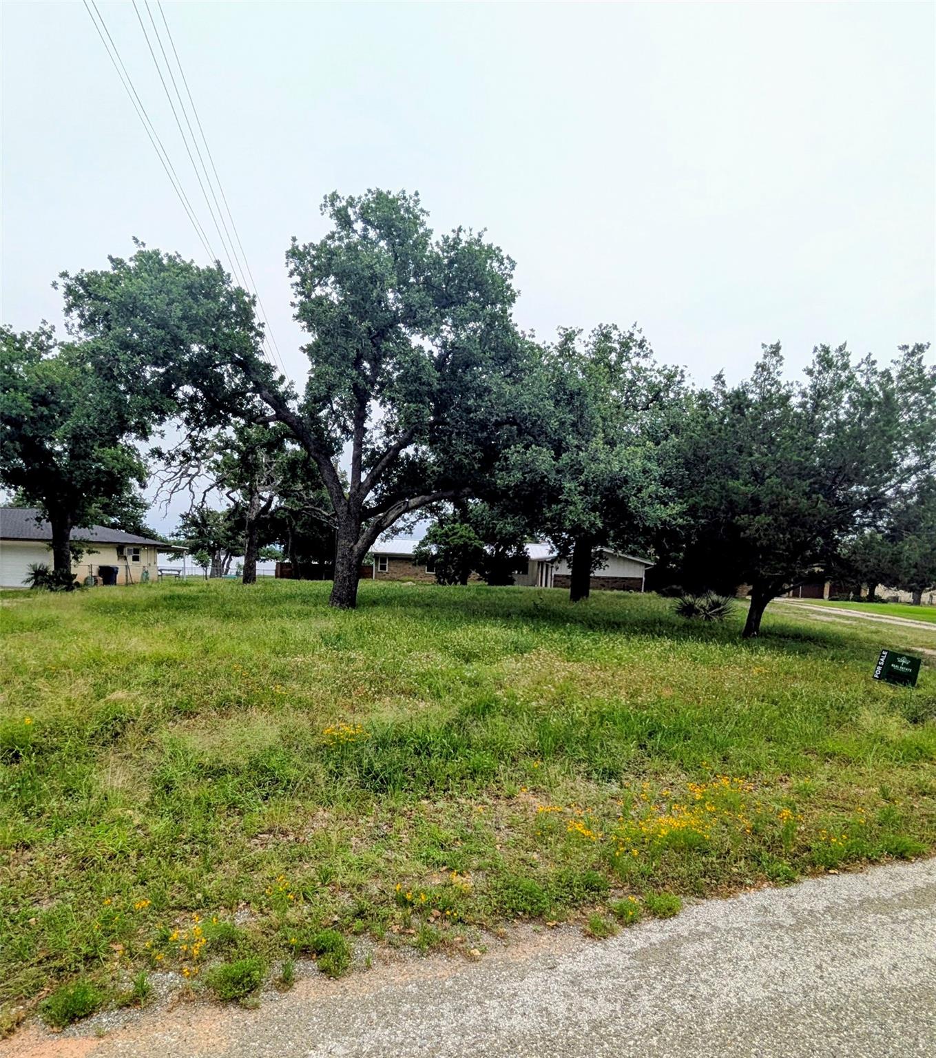 114 Agarita Dr, Burnet, TX 78611