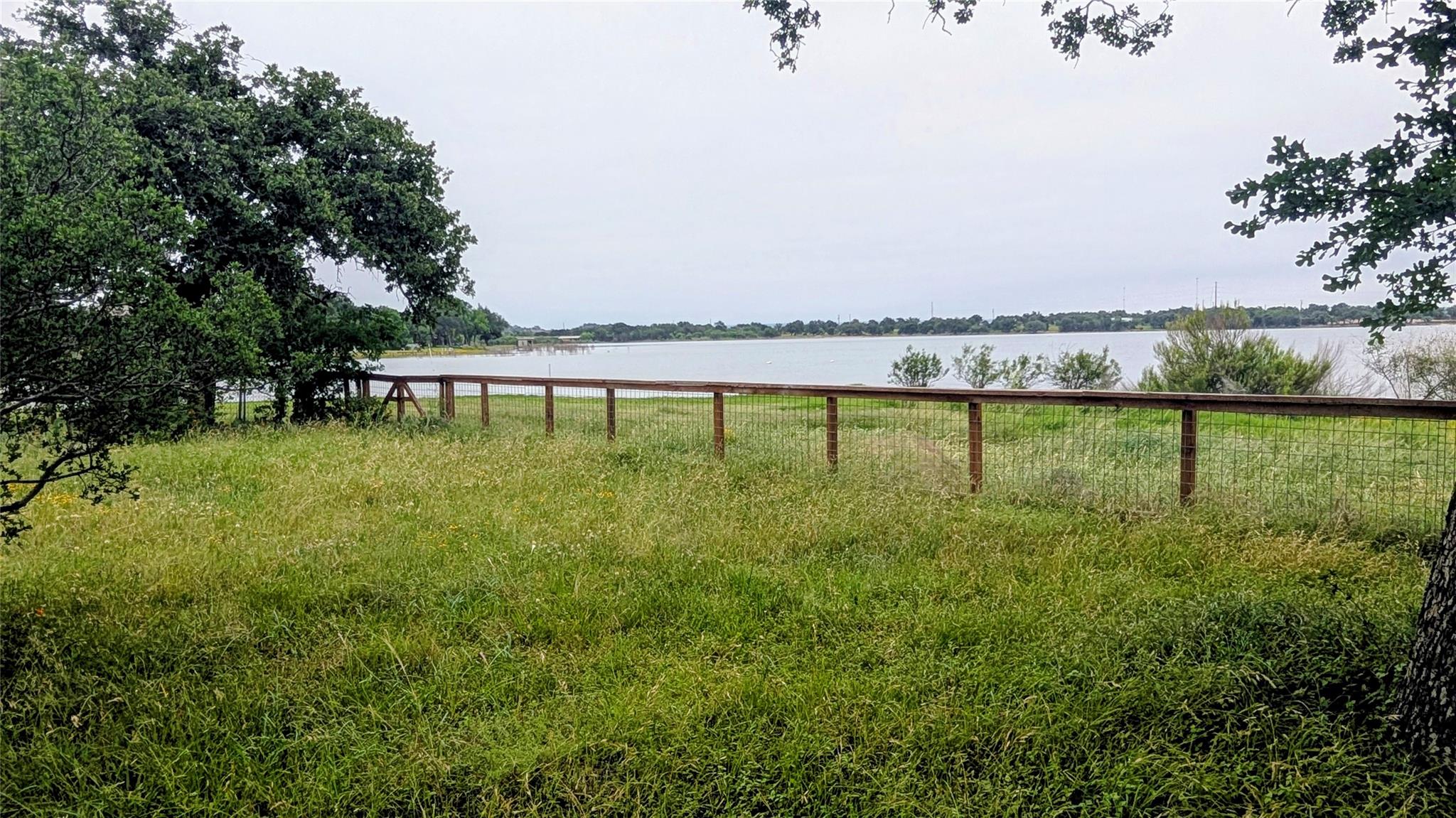 114 Agarita Dr, Burnet, TX 78611