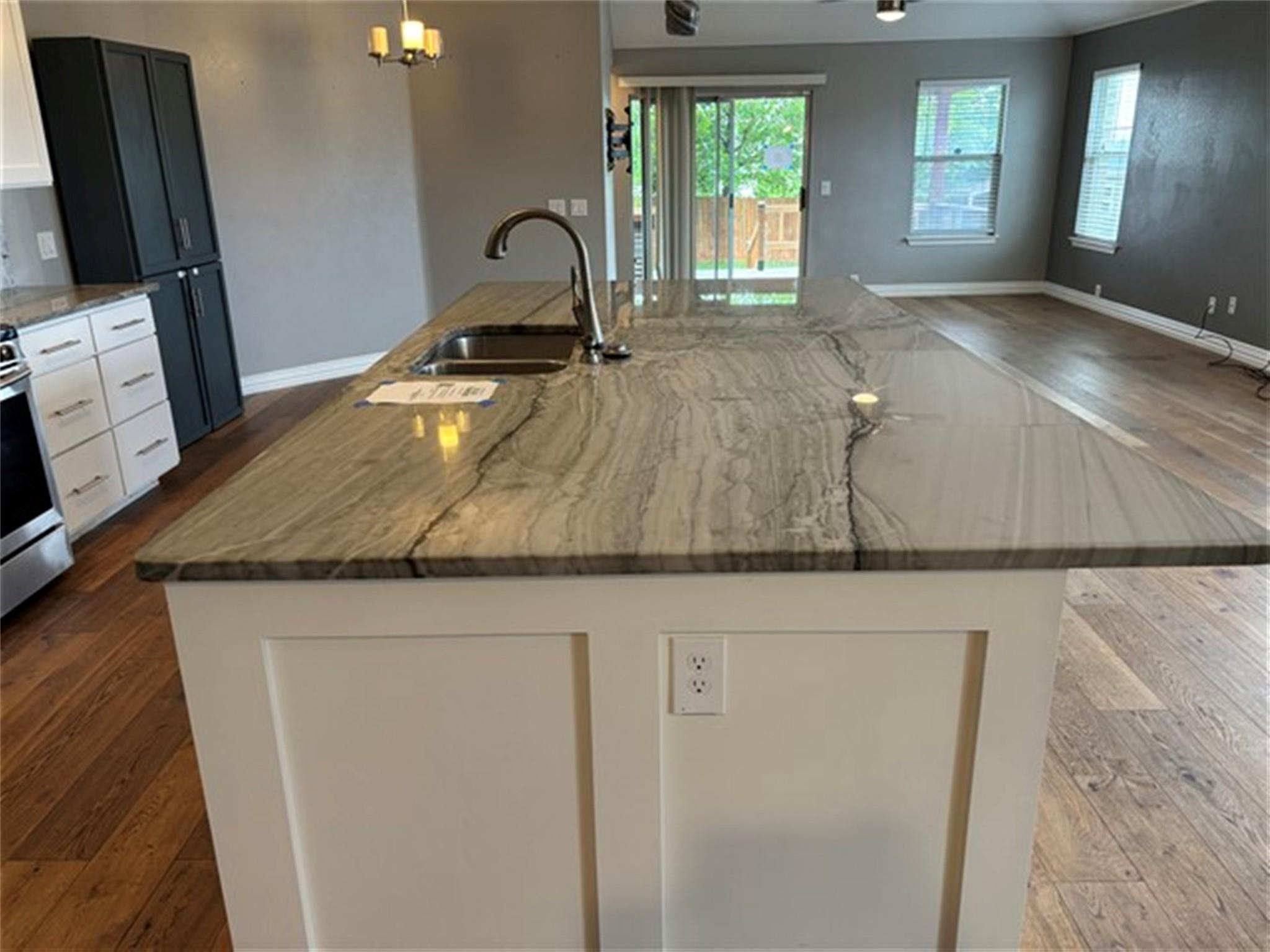 14917 Lantern Dr, Pflugerville, TX 78660