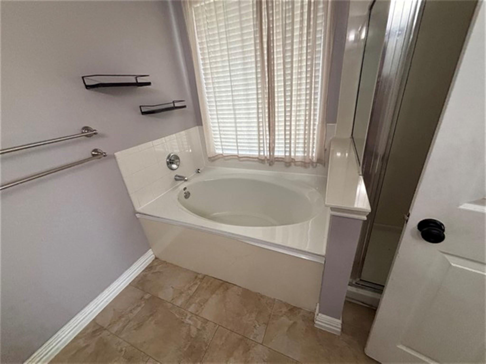 14917 Lantern Dr, Pflugerville, TX 78660