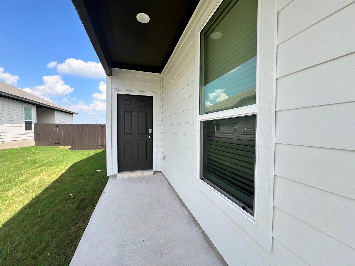 130 Schrader Unit B Dr # B, Buda, TX 78610