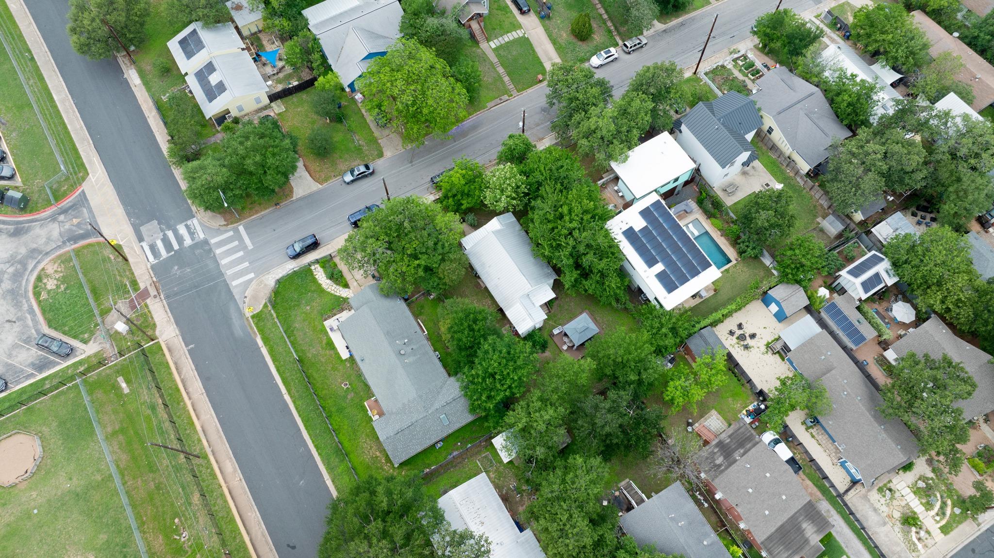 1121 Leona St, Austin, TX 78702
