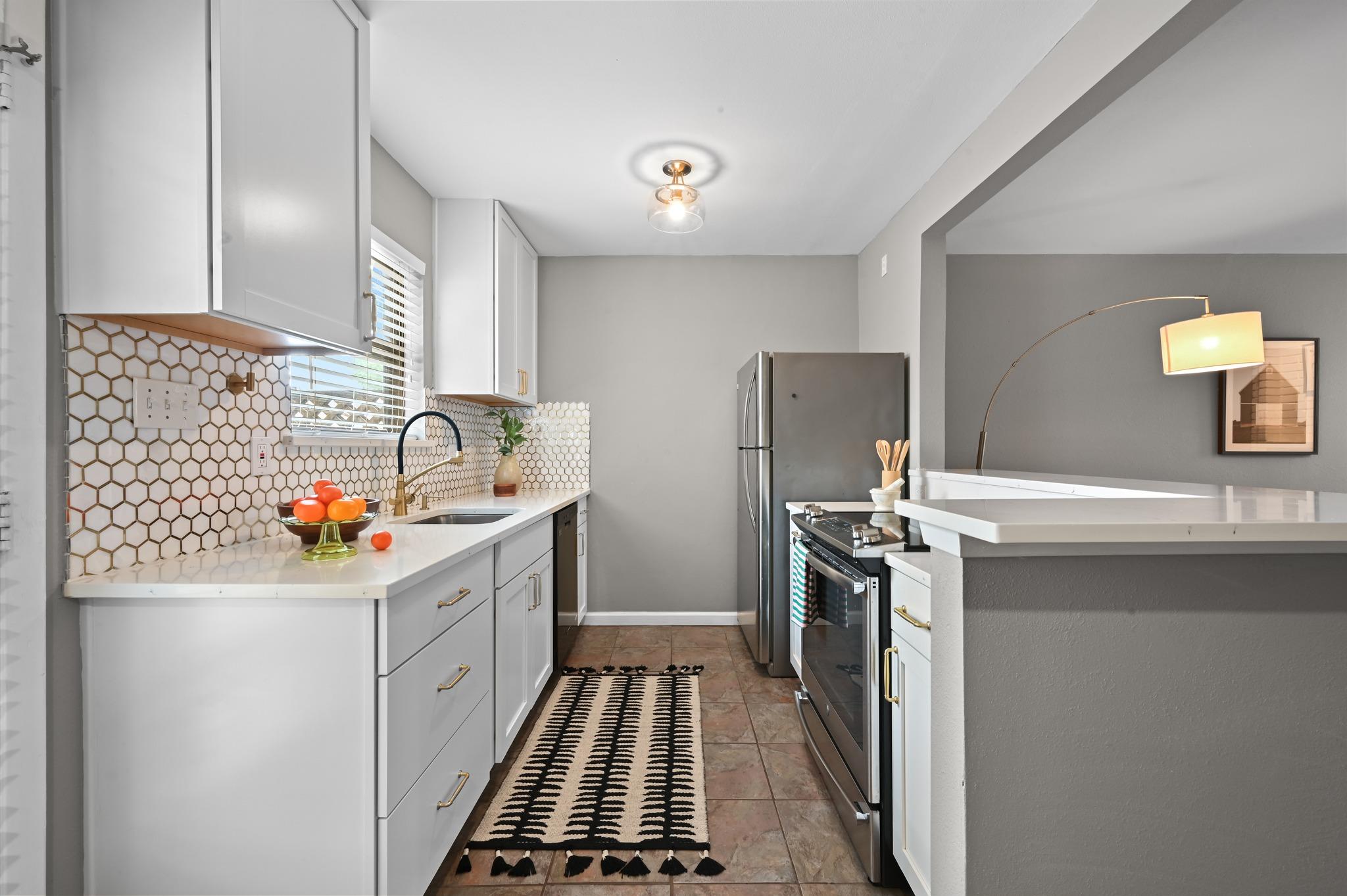 8400 Jamestown Dr # 332, Austin, TX 78758