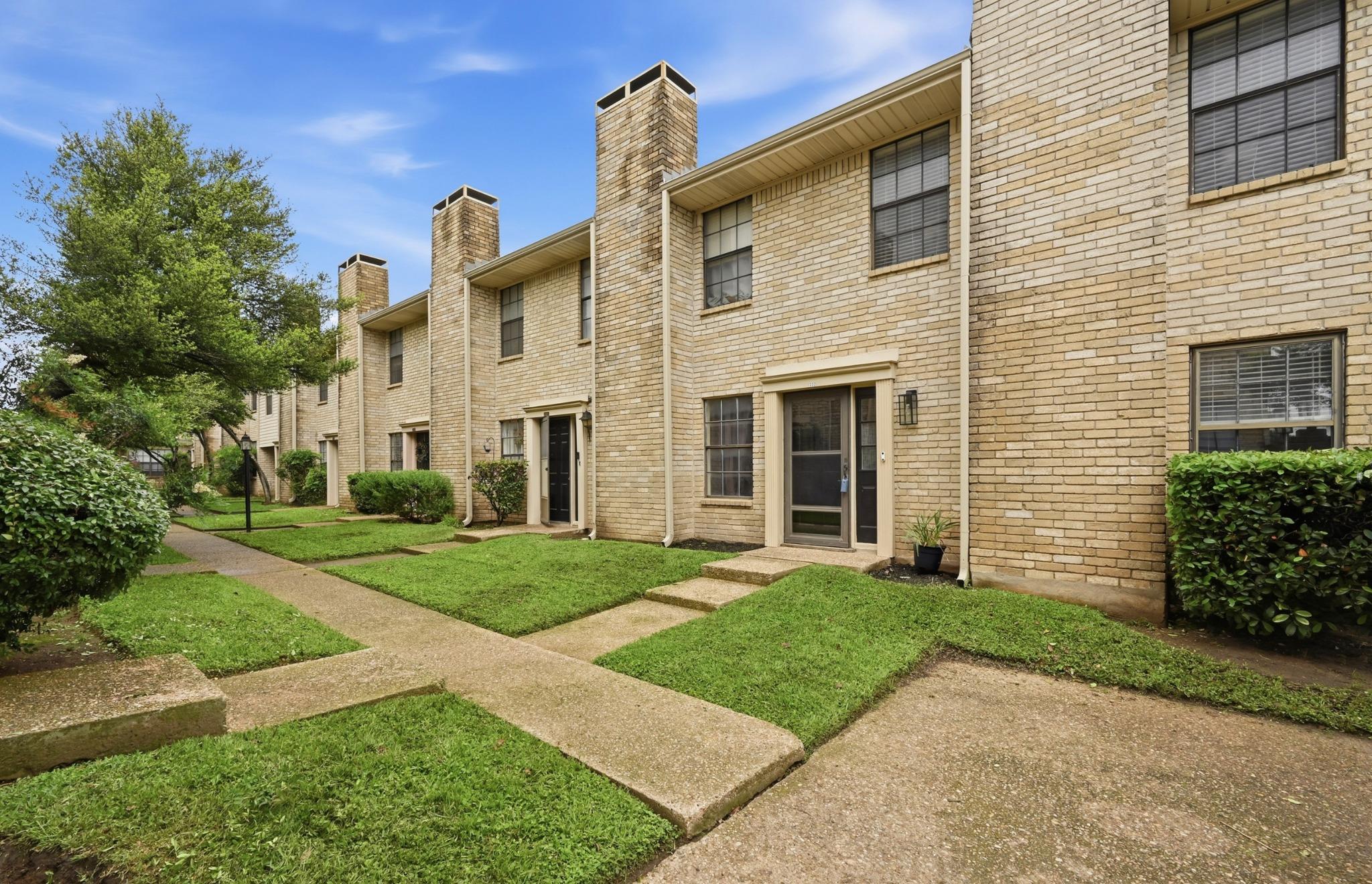 8400 Jamestown Dr # 332, Austin, TX 78758