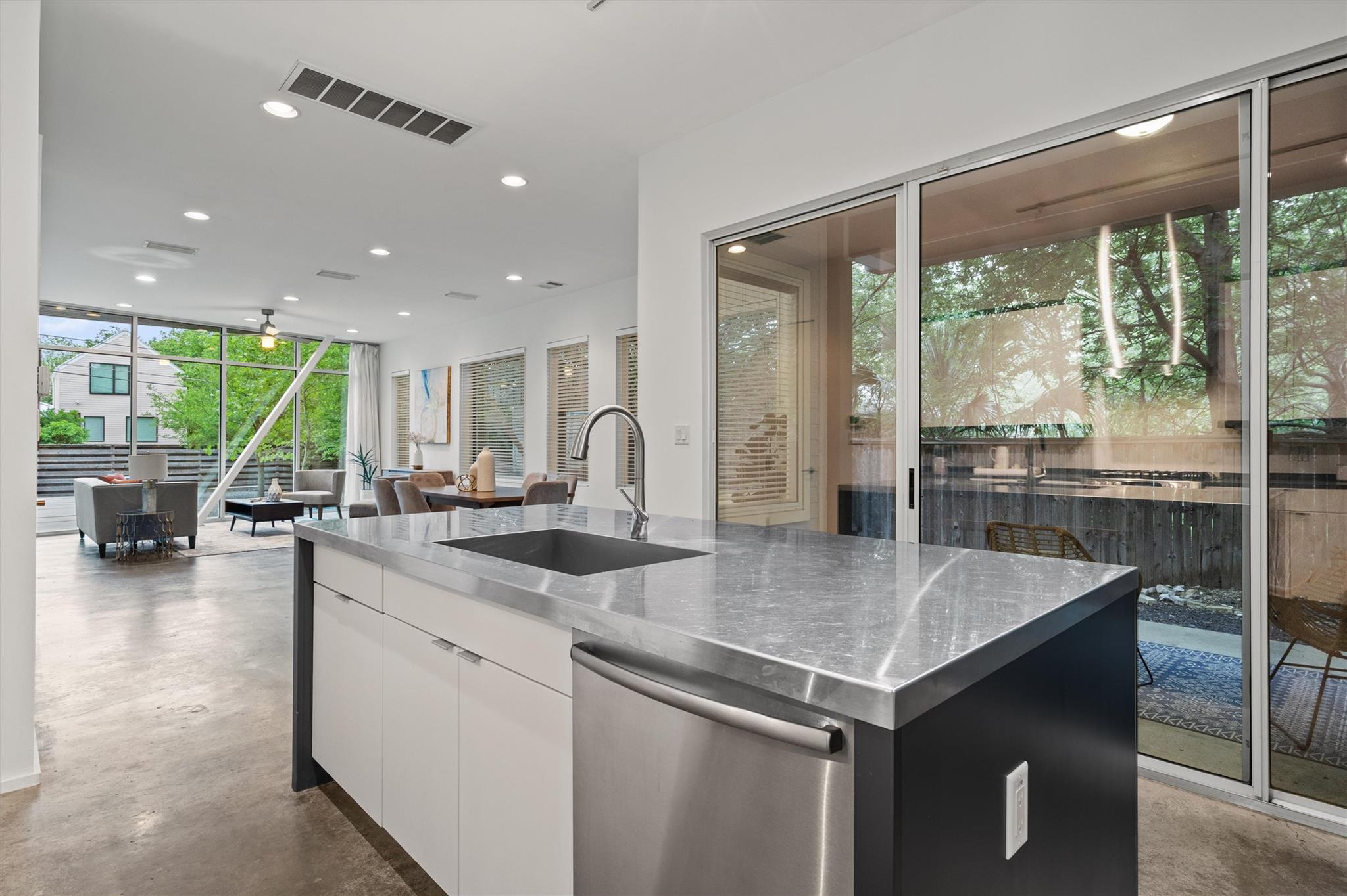 900 Brentwood St # A, Austin, TX 78757