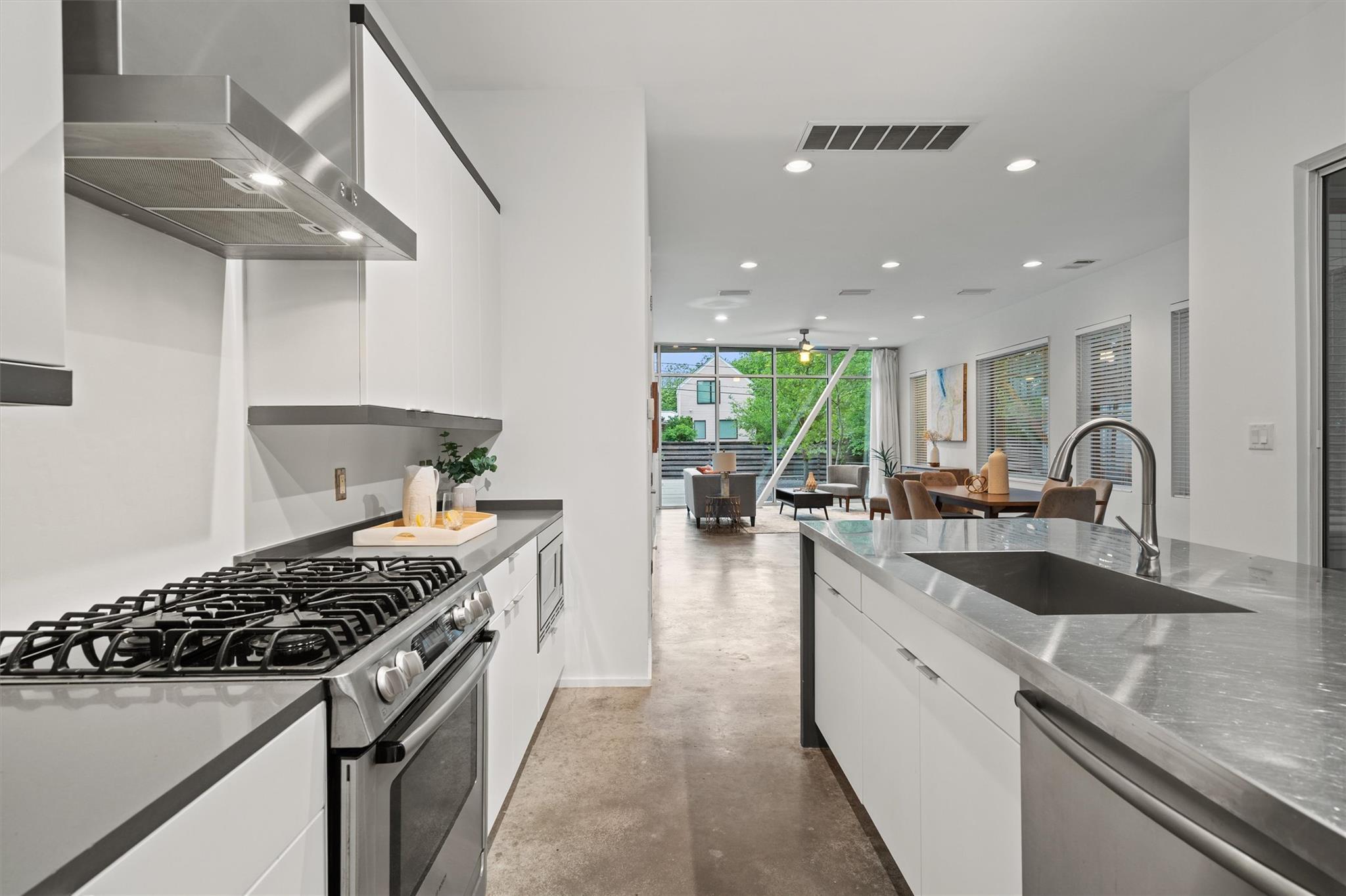 900 Brentwood St # A, Austin, TX 78757