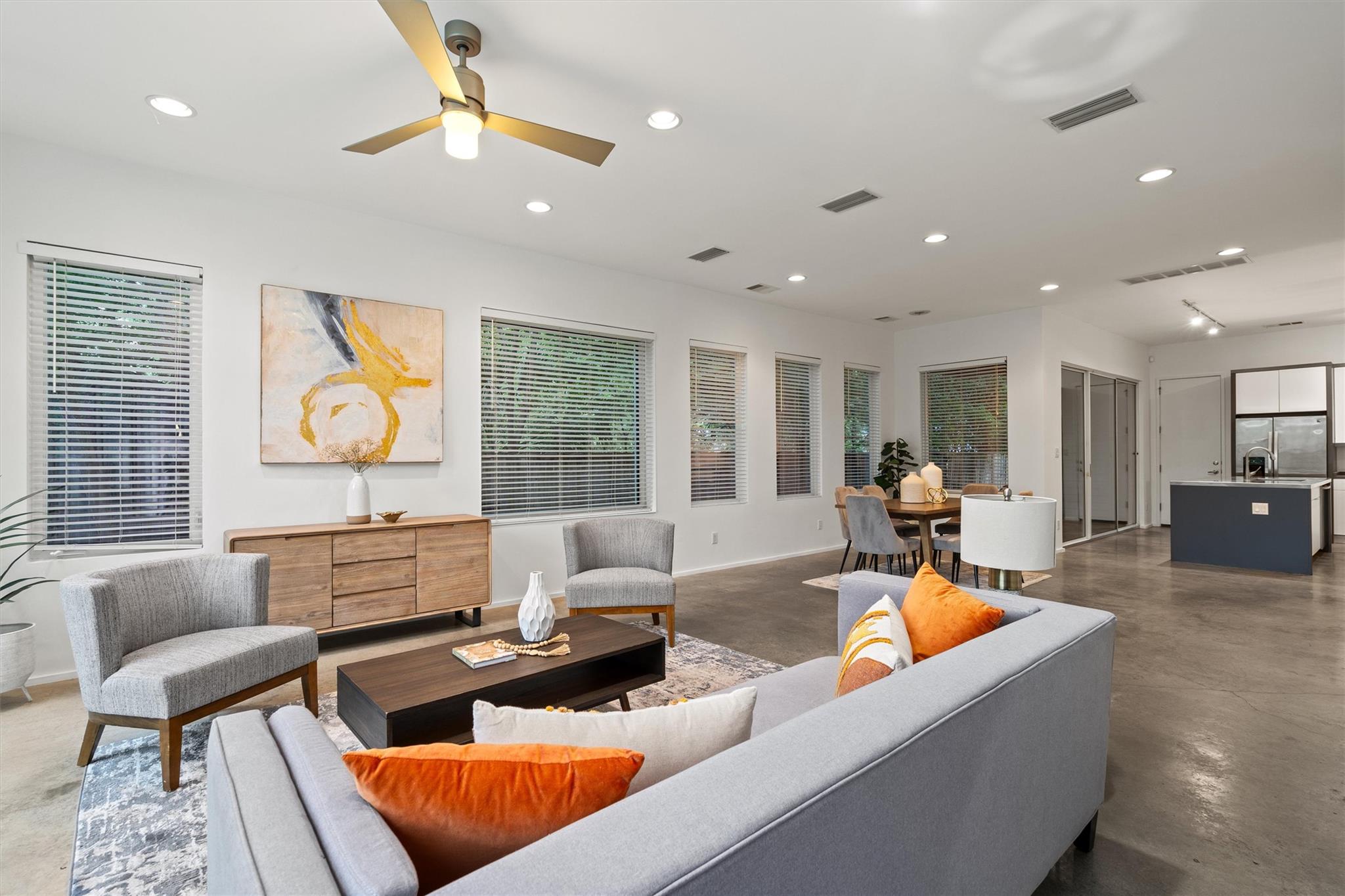 900 Brentwood St # A, Austin, TX 78757