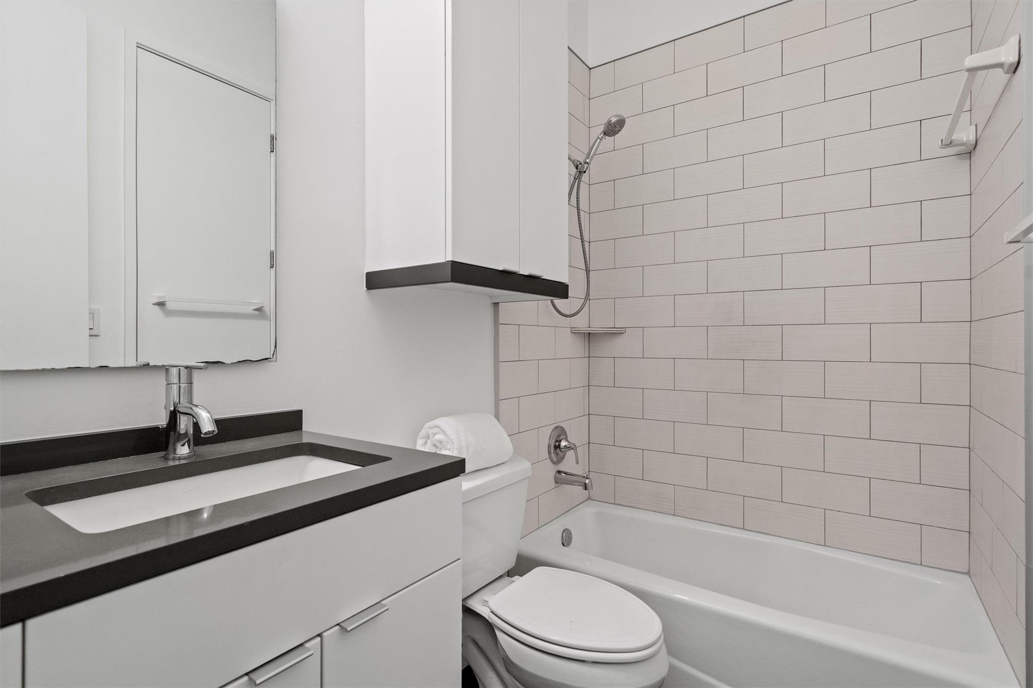 900 Brentwood St # A, Austin, TX 78757