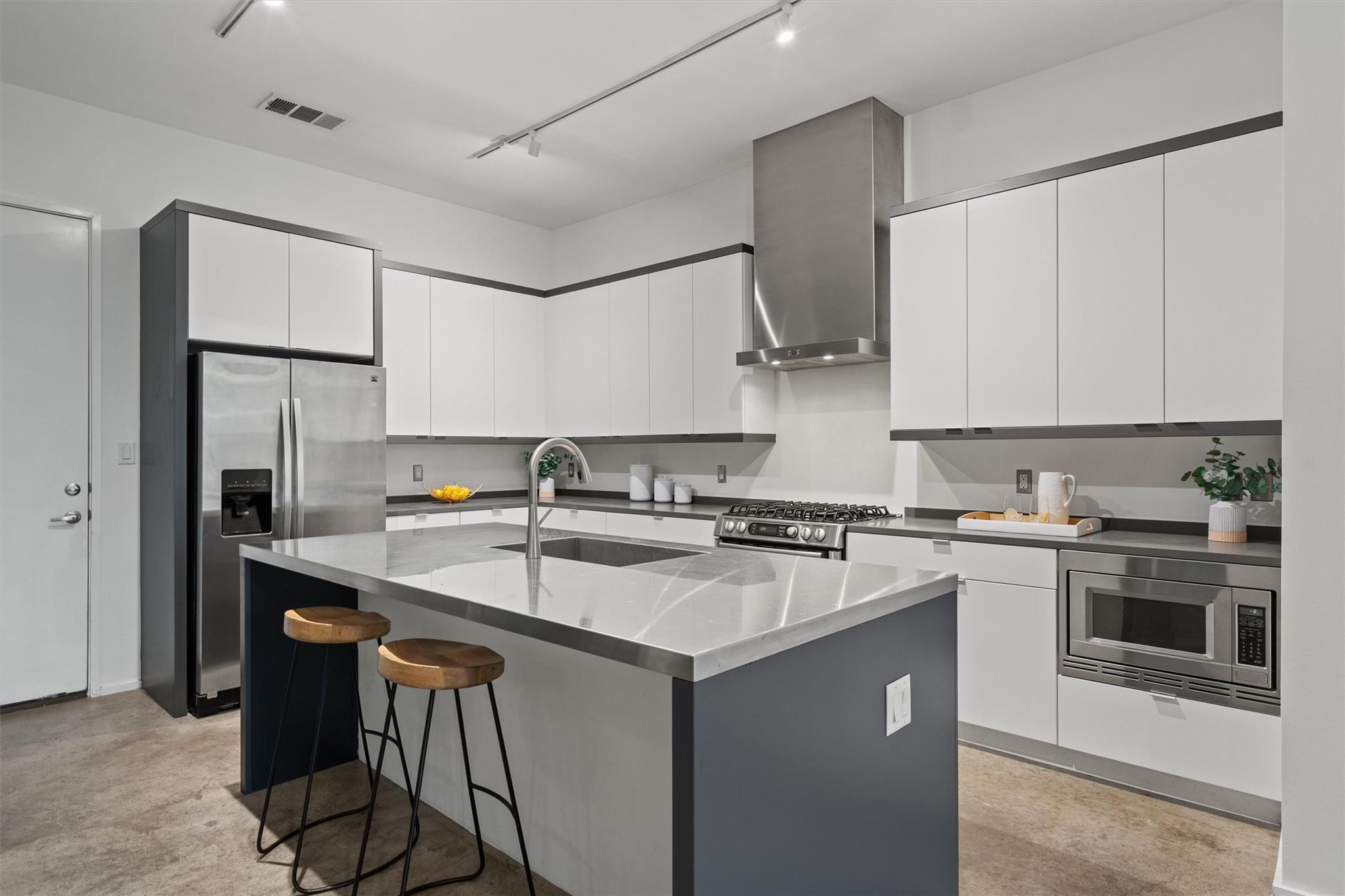 900 Brentwood St # A, Austin, TX 78757