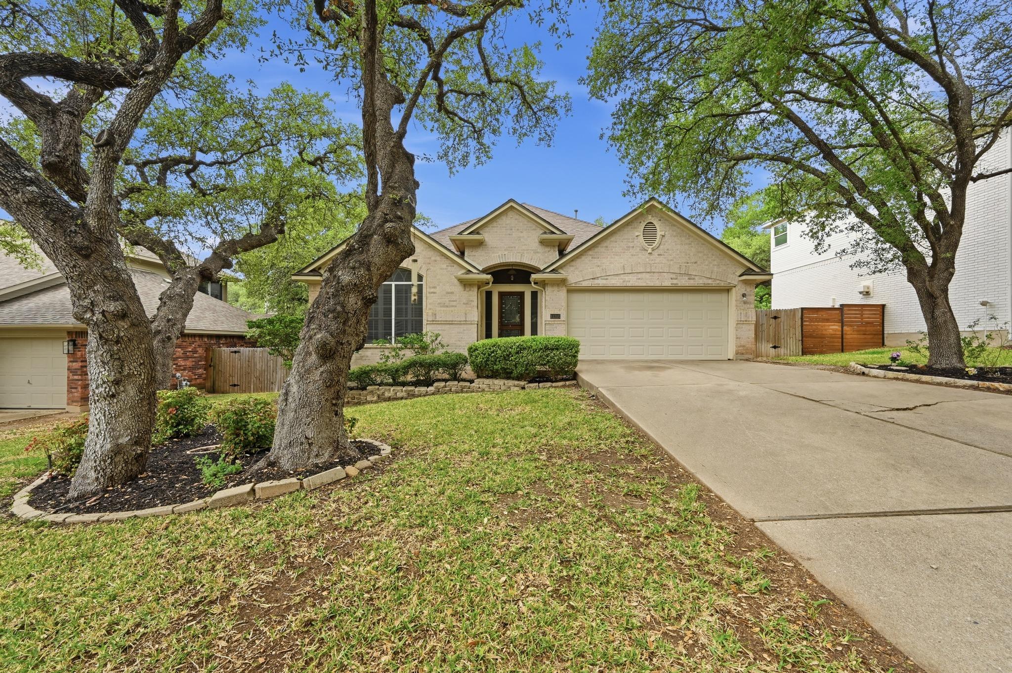 11318 Pebble Garden Ln, Austin, TX 78739