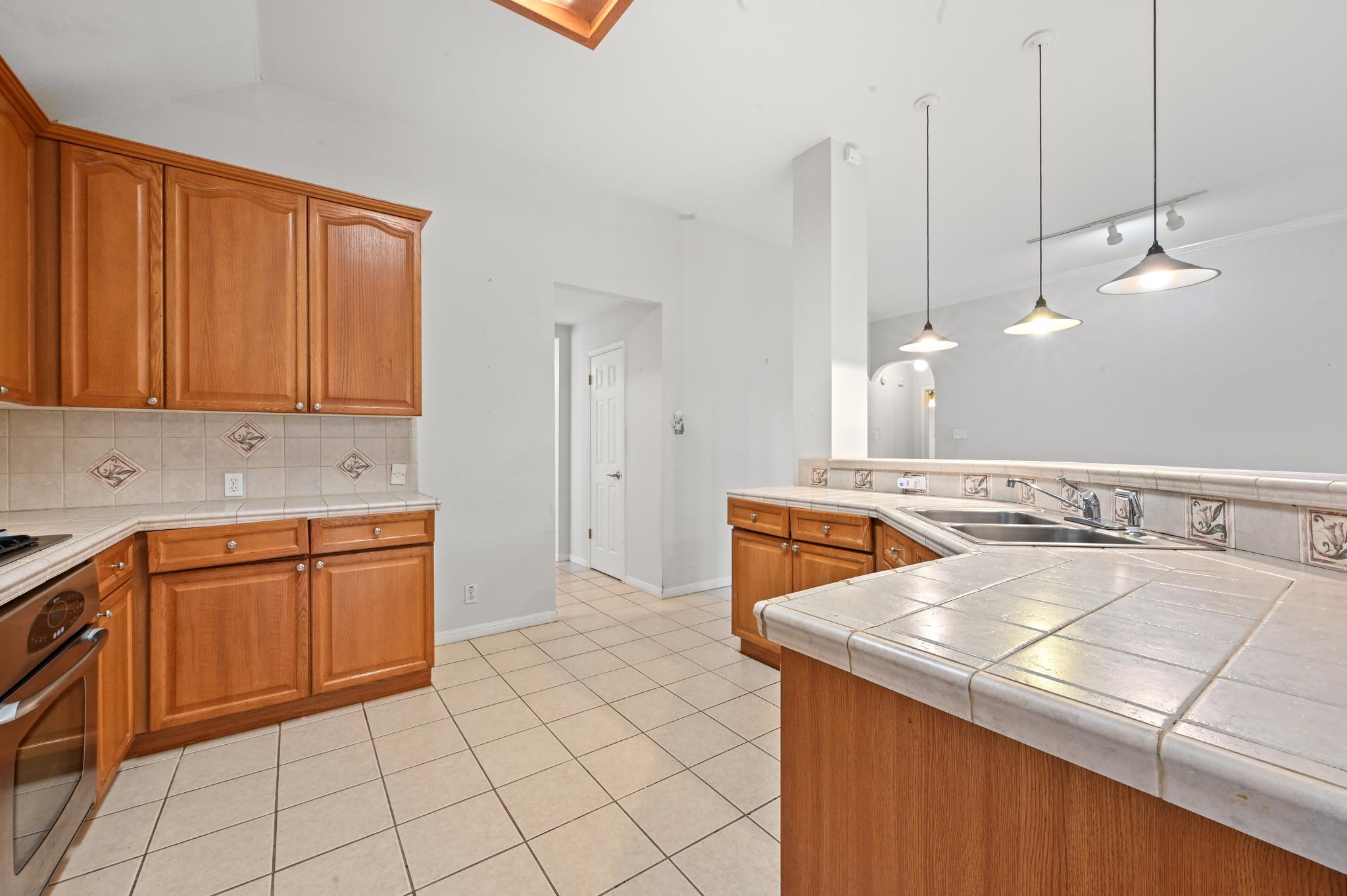 11318 Pebble Garden Ln, Austin, TX 78739