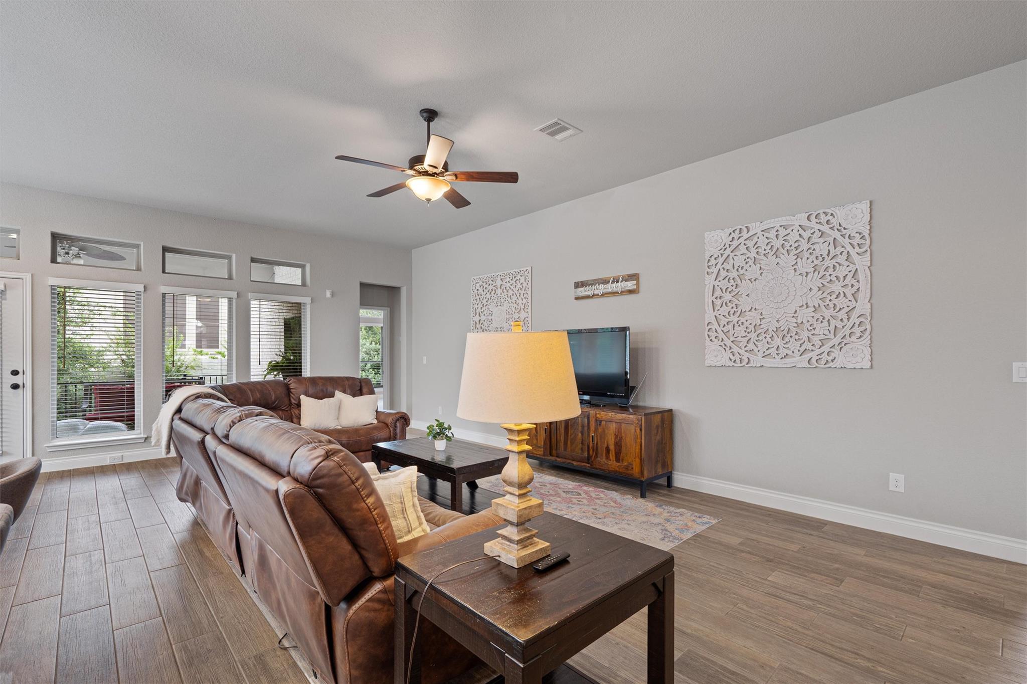 100 Indian Paintbrush Trl, Georgetown, TX 78628