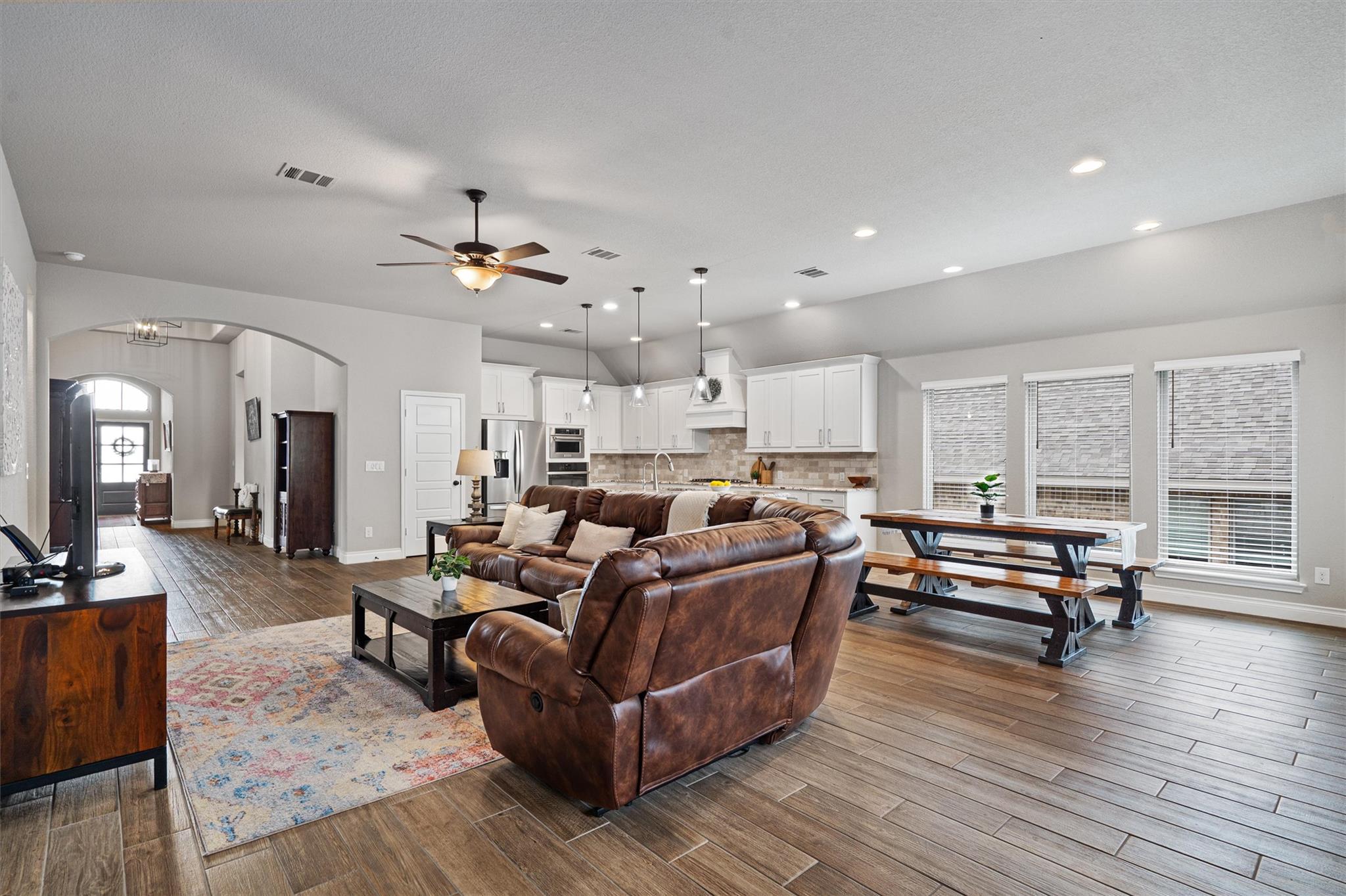100 Indian Paintbrush Trl, Georgetown, TX 78628