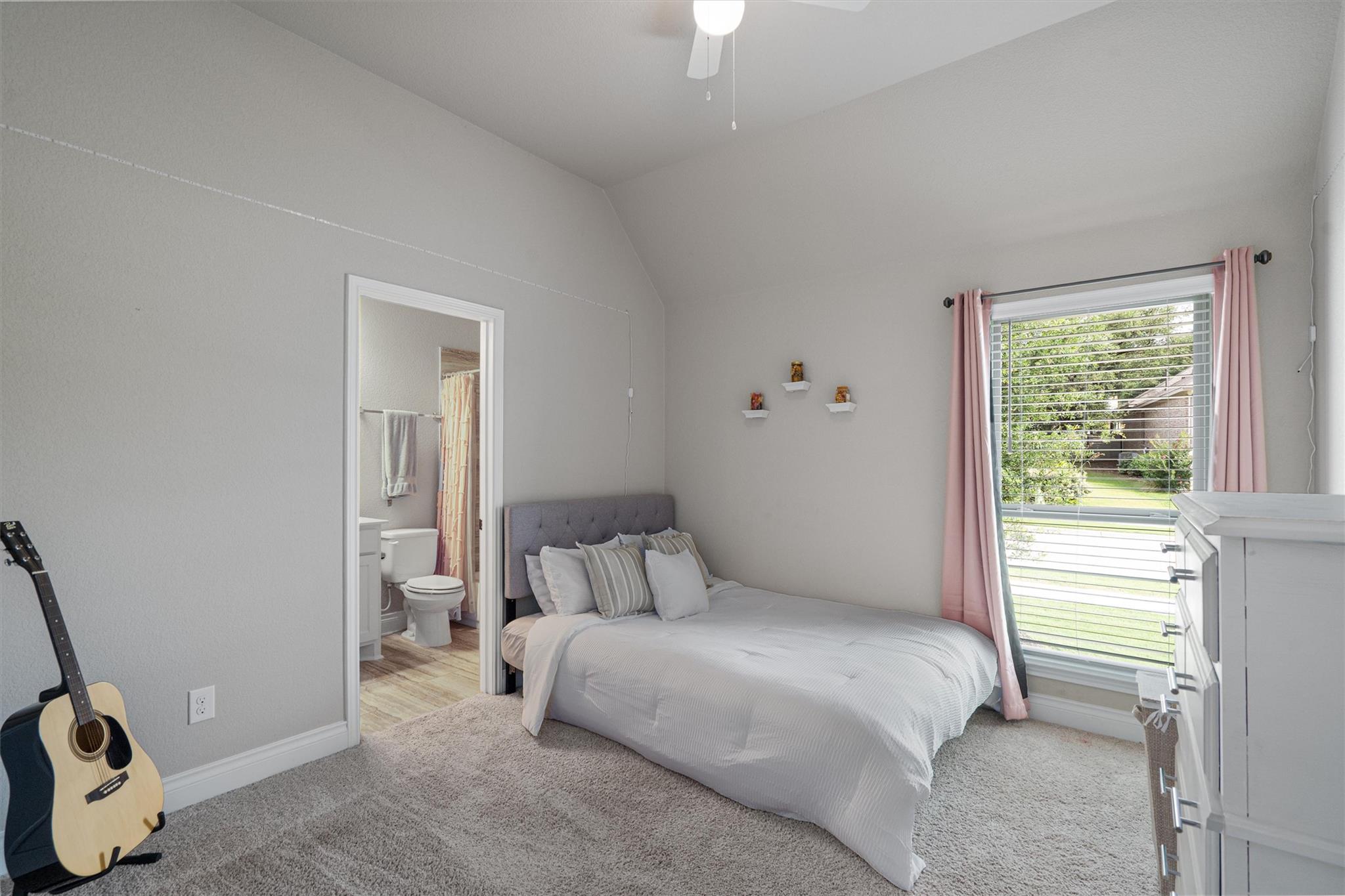 100 Indian Paintbrush Trl, Georgetown, TX 78628