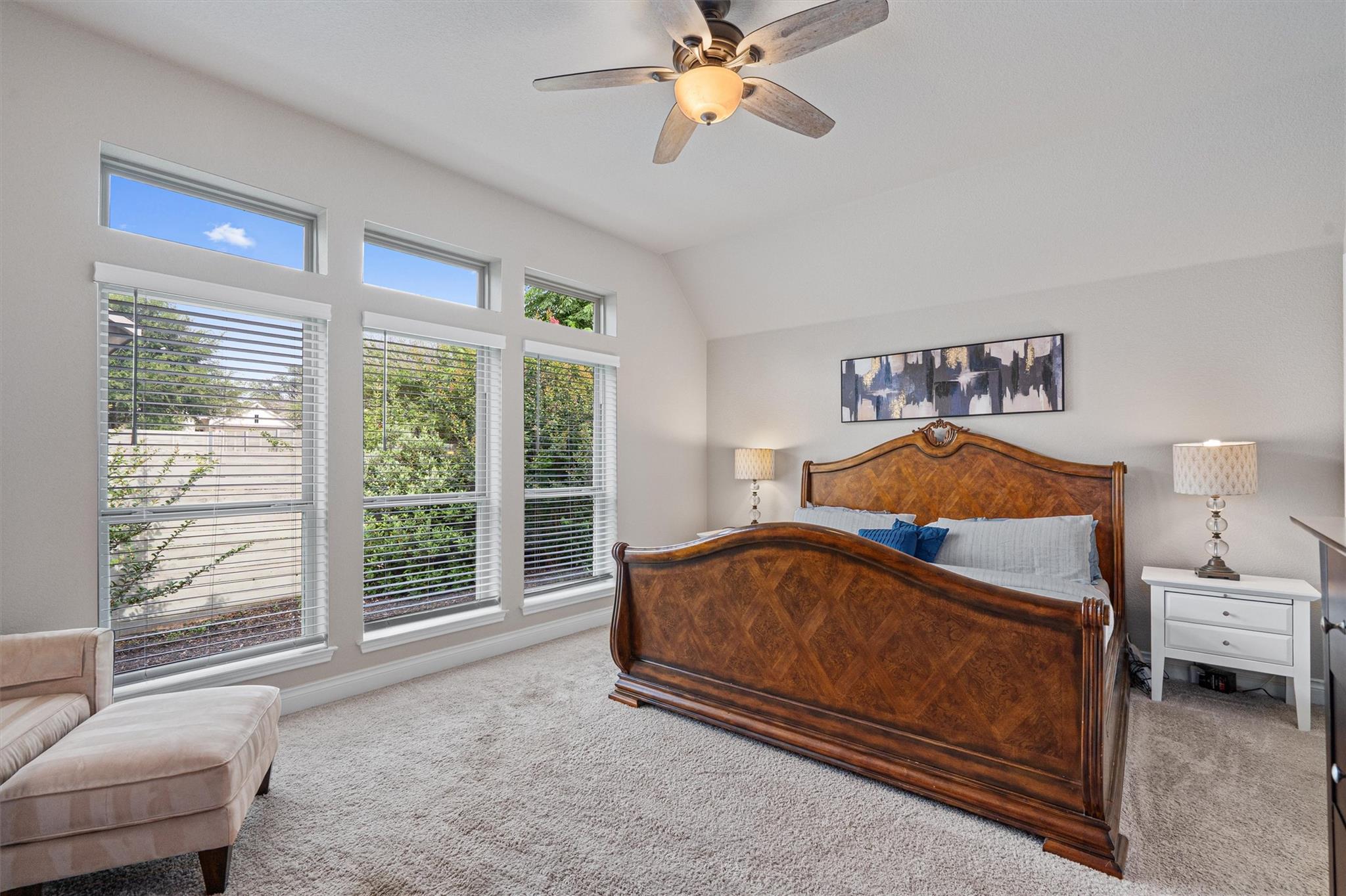 100 Indian Paintbrush Trl, Georgetown, TX 78628