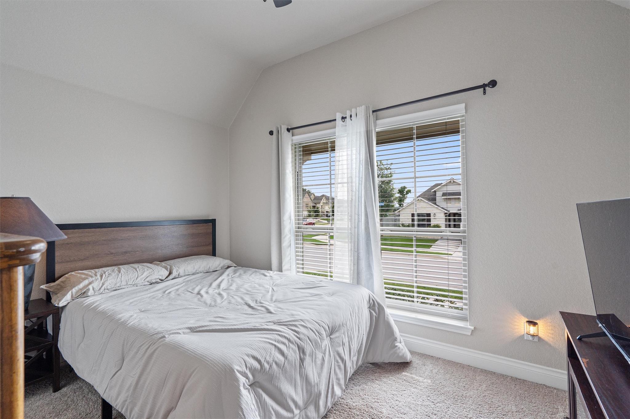 100 Indian Paintbrush Trl, Georgetown, TX 78628