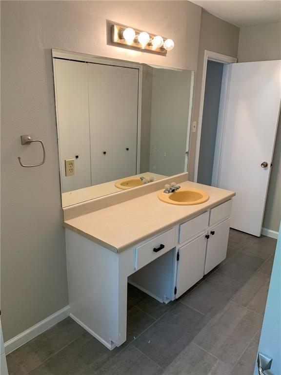 11803 Lochridge Dr, Austin, TX 78758