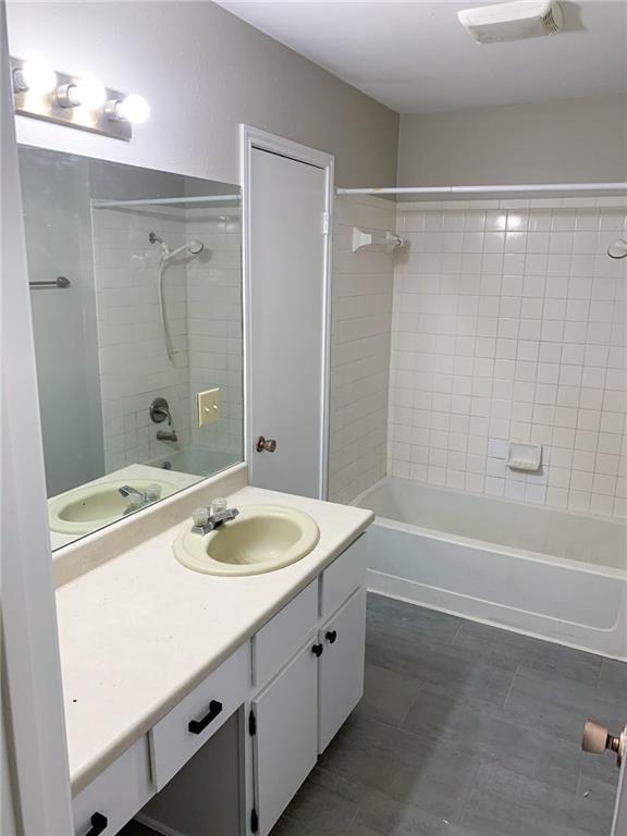 11803 Lochridge Dr, Austin, TX 78758