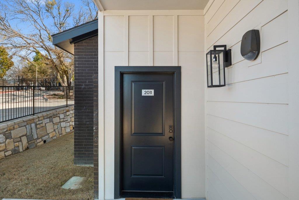 2450 Wickersham Ln # 2022, Austin, TX 78741