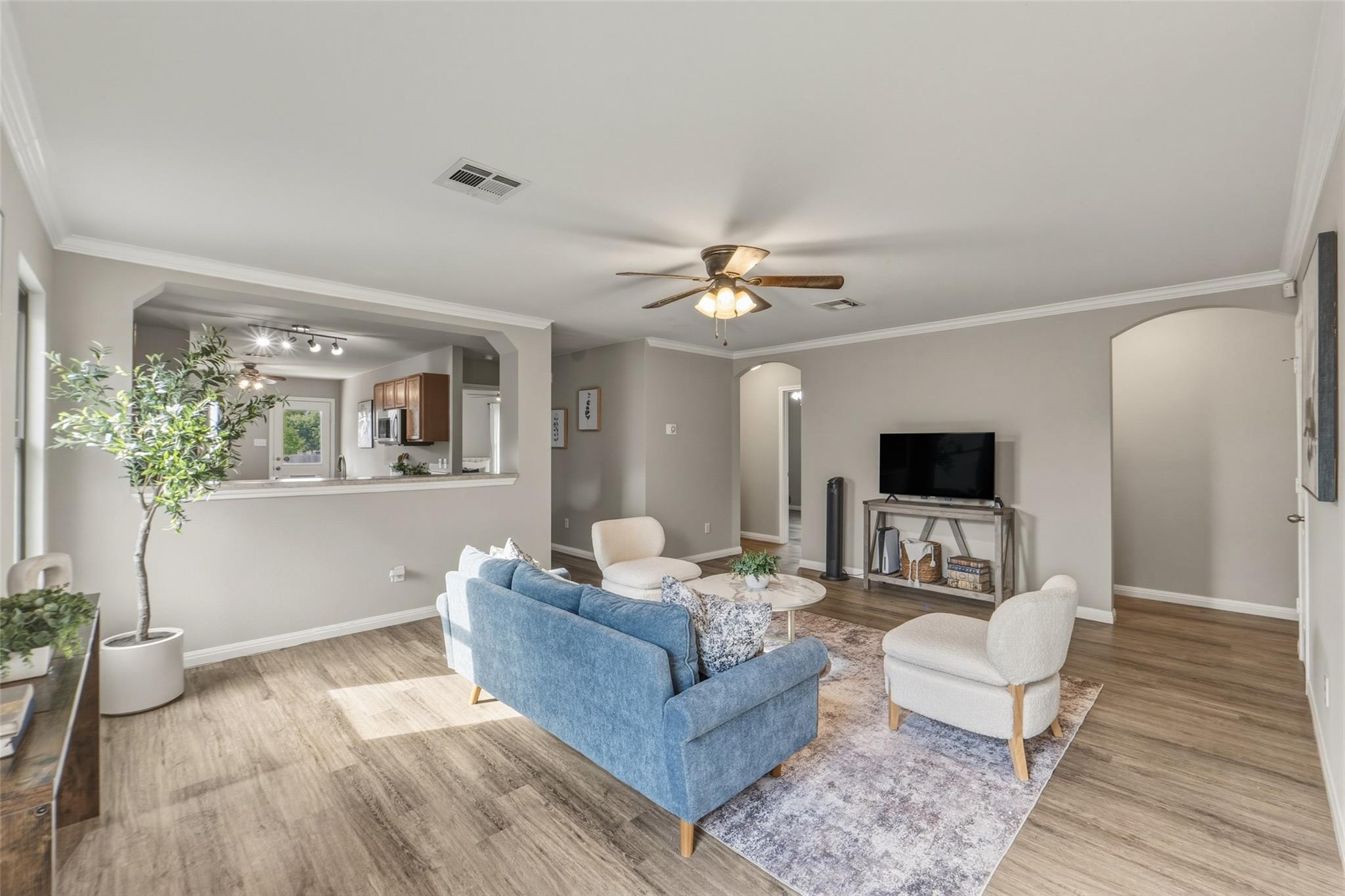 710 Sherry Dr, Leander, TX 78641