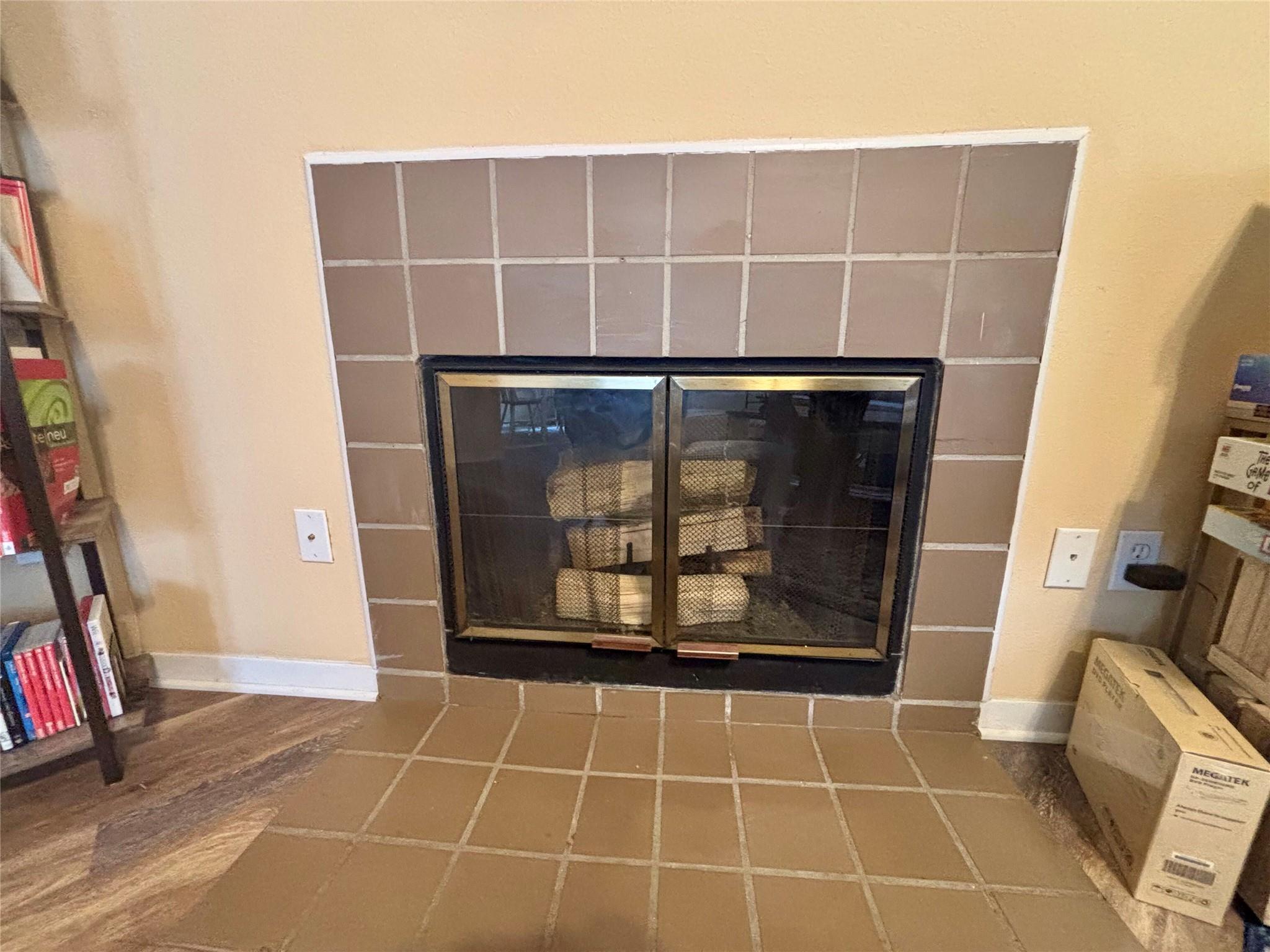 915 W 23rd St # 206, Austin, TX 78705