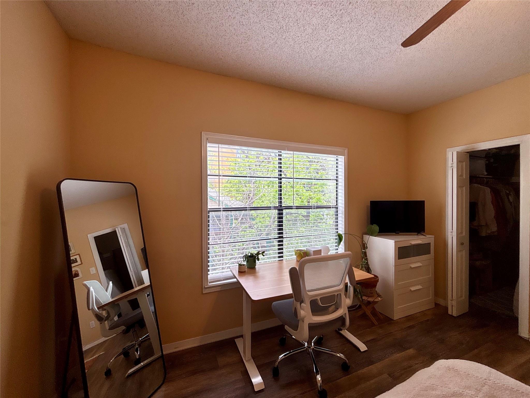 915 W 23rd St # 206, Austin, TX 78705