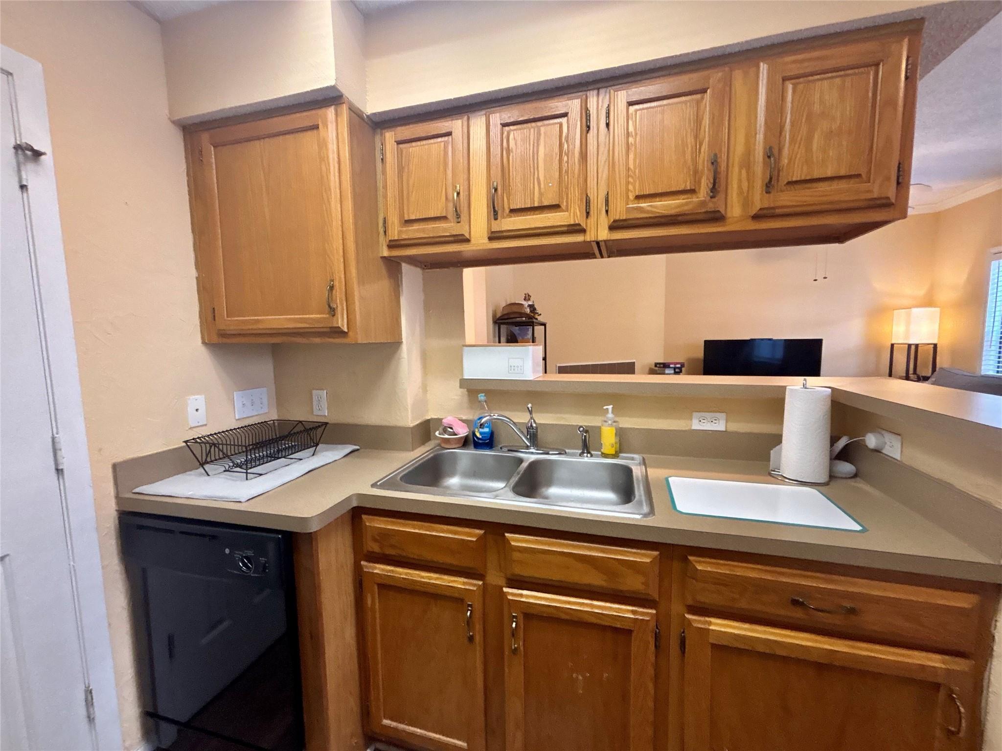 915 W 23rd St # 206, Austin, TX 78705