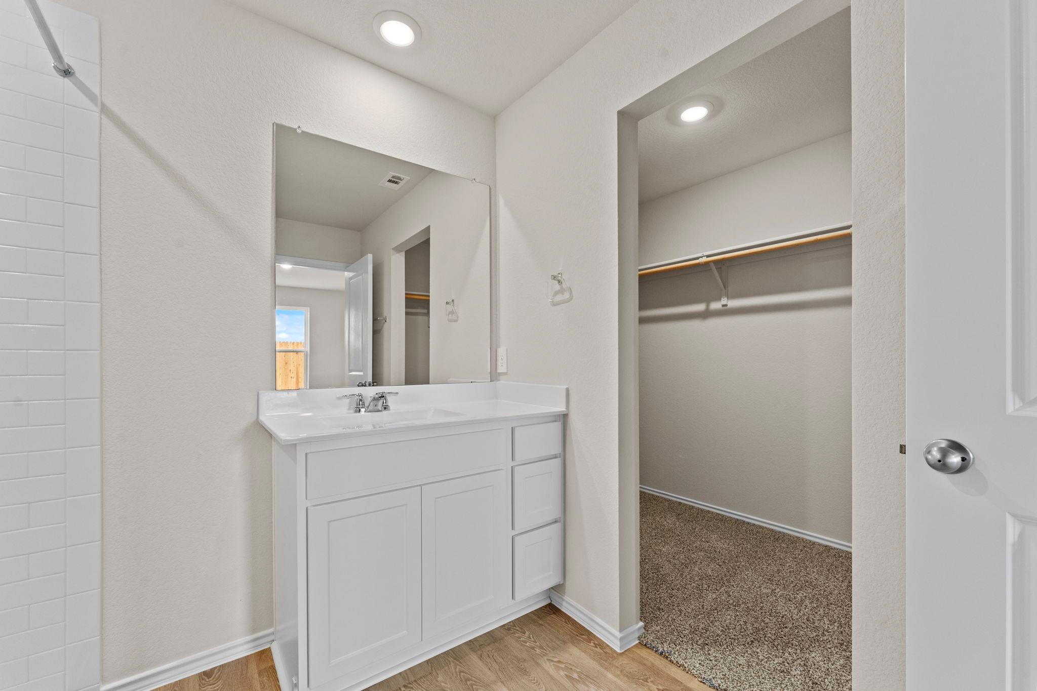 210 Langston Dr, Maxwell, TX 78640