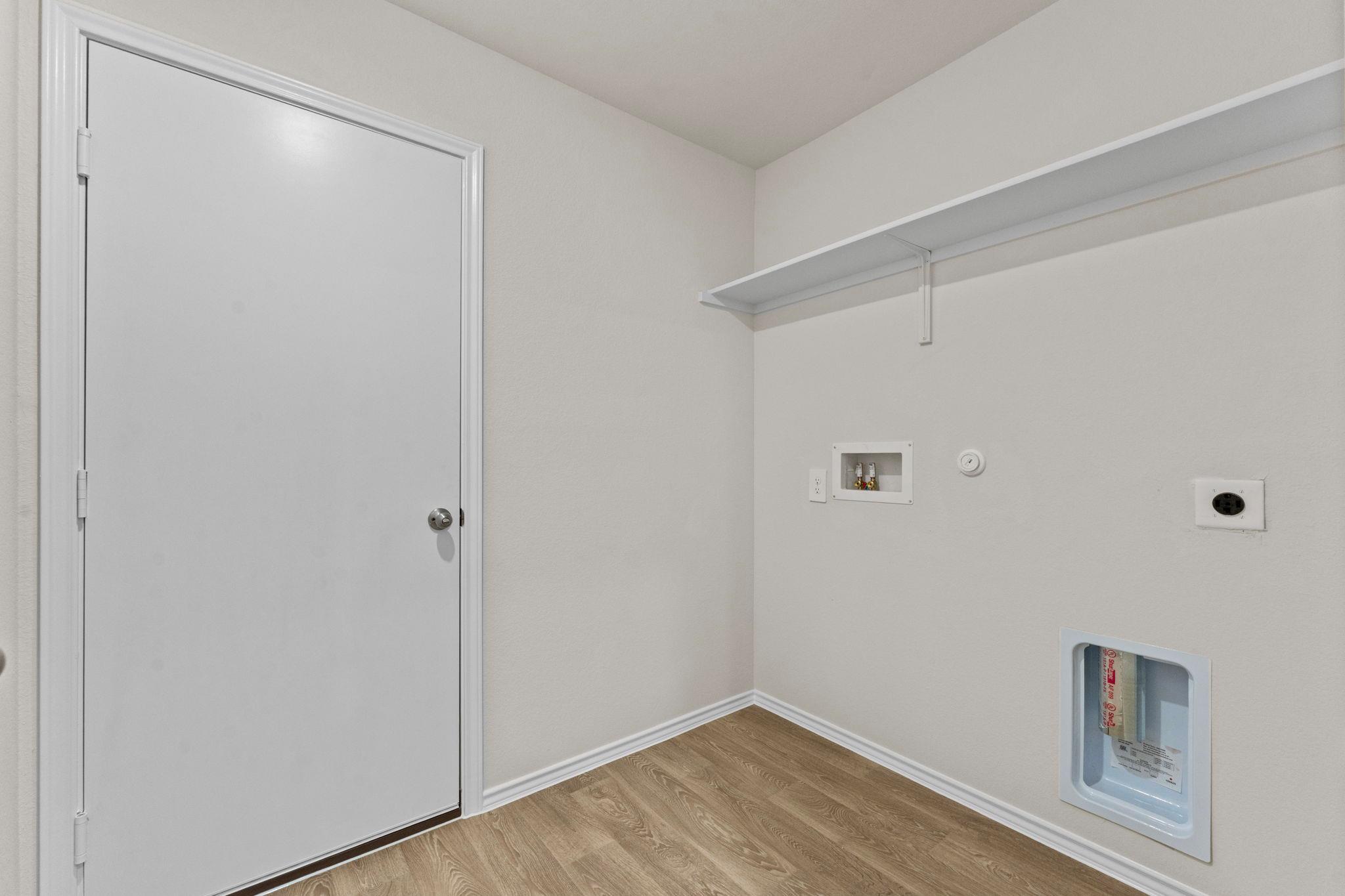 210 Langston Dr, Maxwell, TX 78640