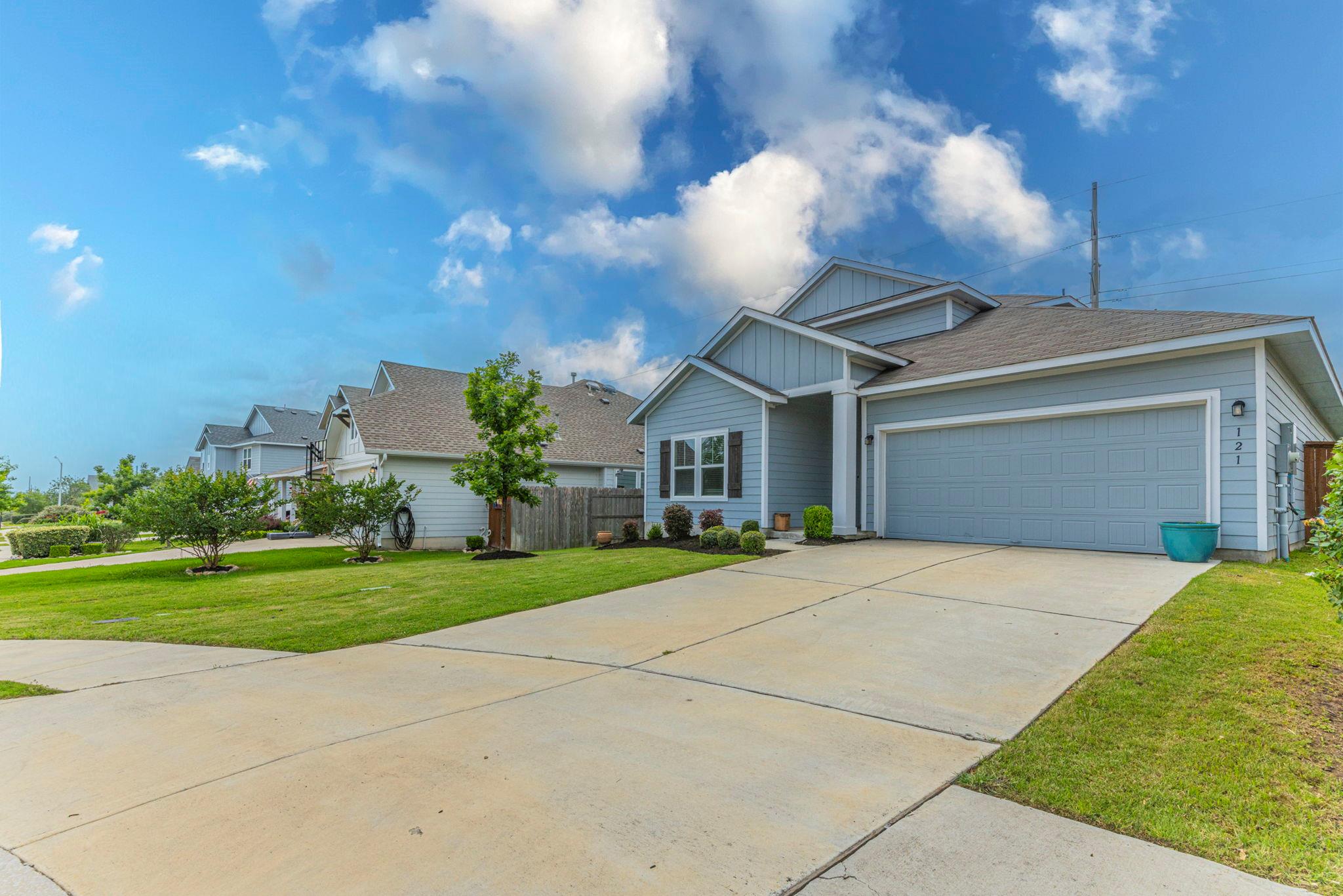 121 Mountain Sage Loop, Liberty Hill, TX 78642