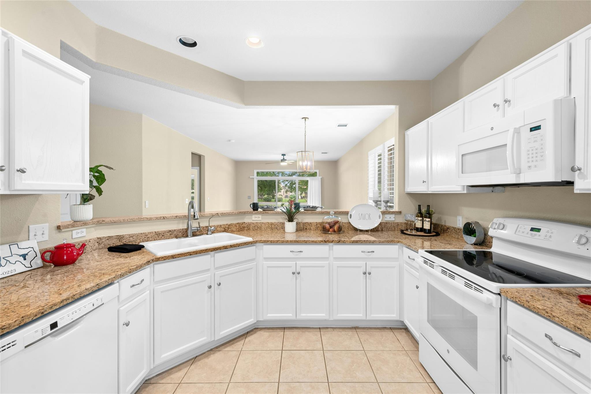 111 Hampton Cir, Georgetown, TX 78633