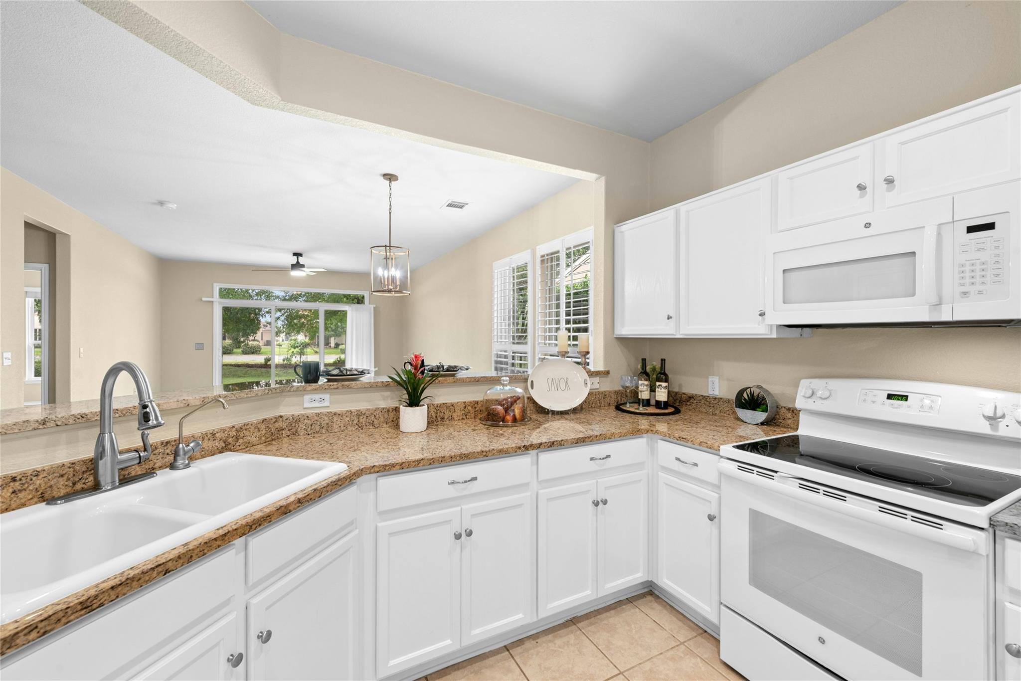 111 Hampton Cir, Georgetown, TX 78633