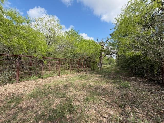 1235 Hoover St, Luling, TX 78648