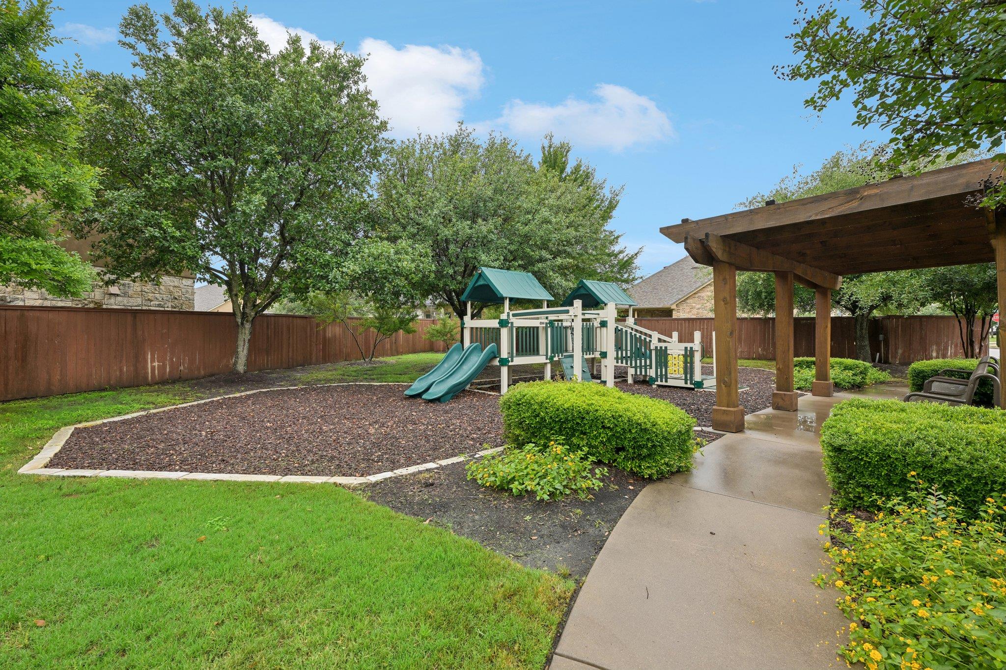 2336 Lyla Ln, Leander, TX 78641