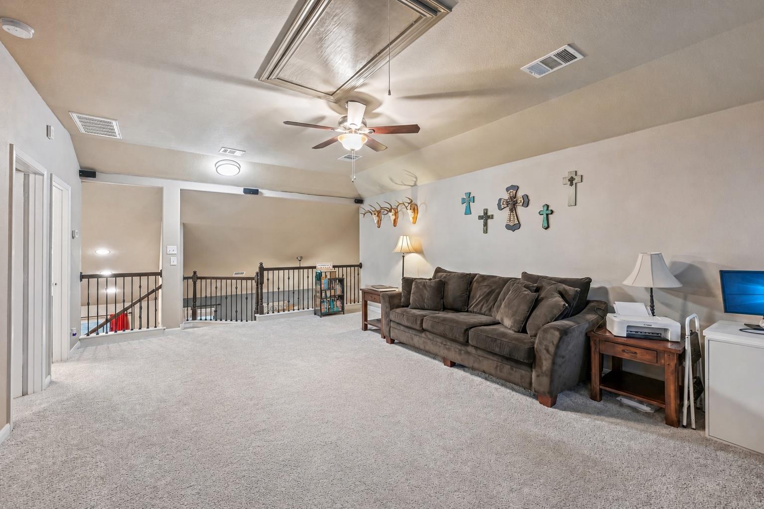 2336 Lyla Ln, Leander, TX 78641