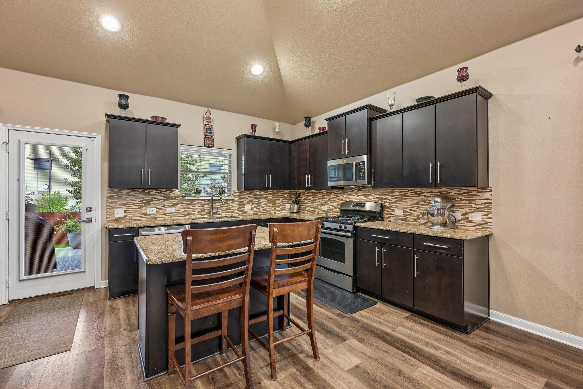 2336 Lyla Ln, Leander, TX 78641